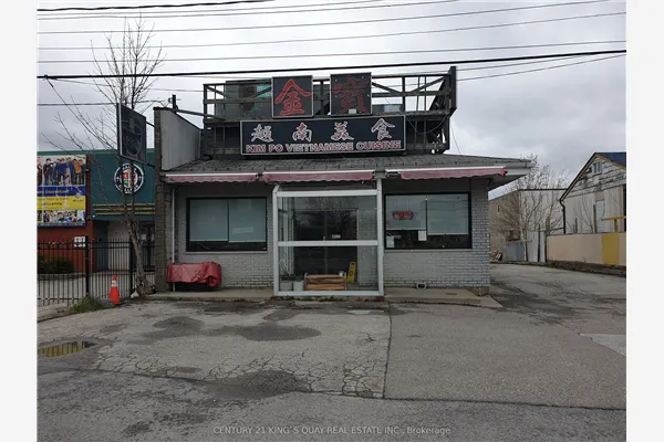 58 Redlea Avenue