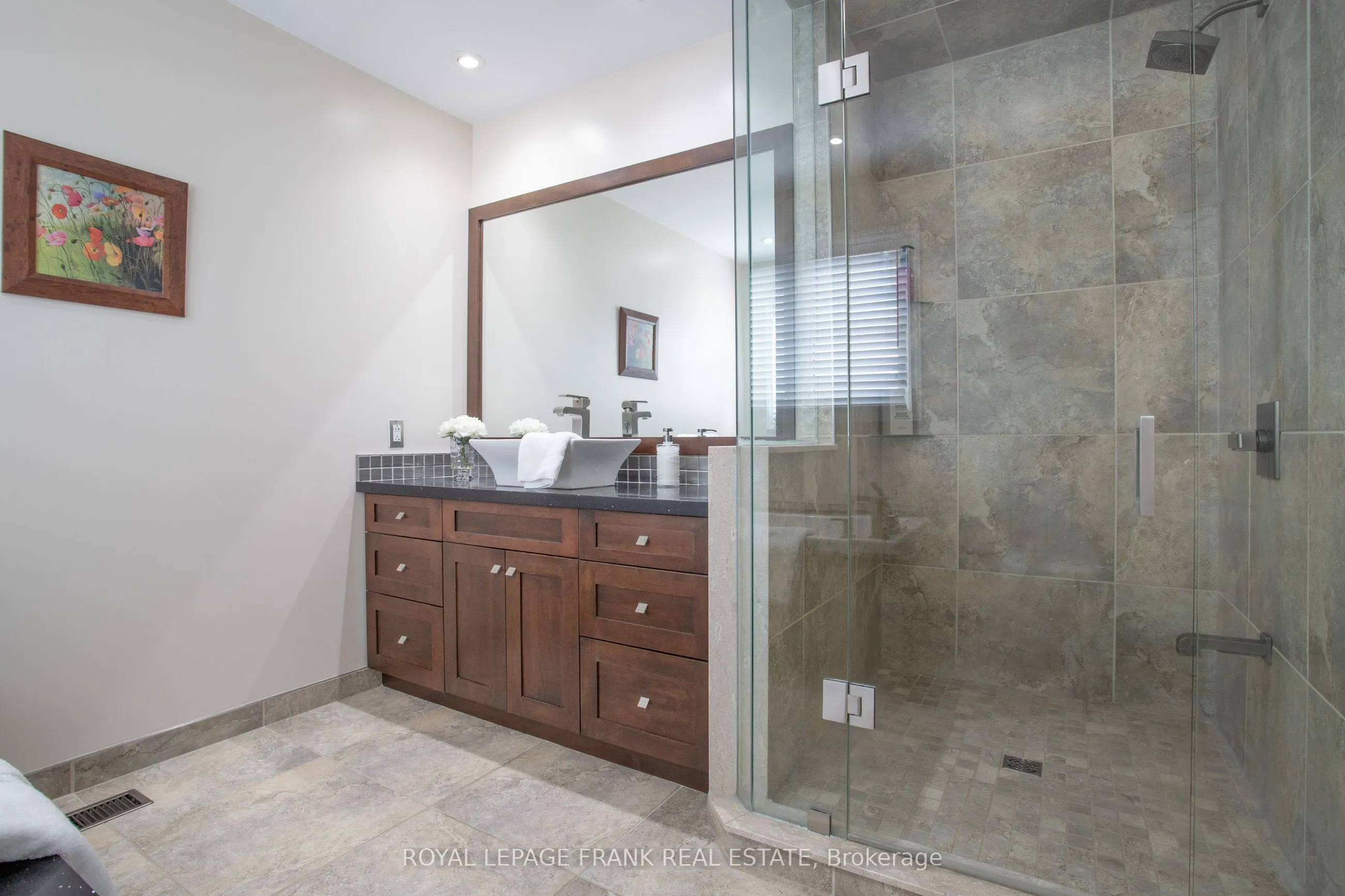 85 Ambleside Drive