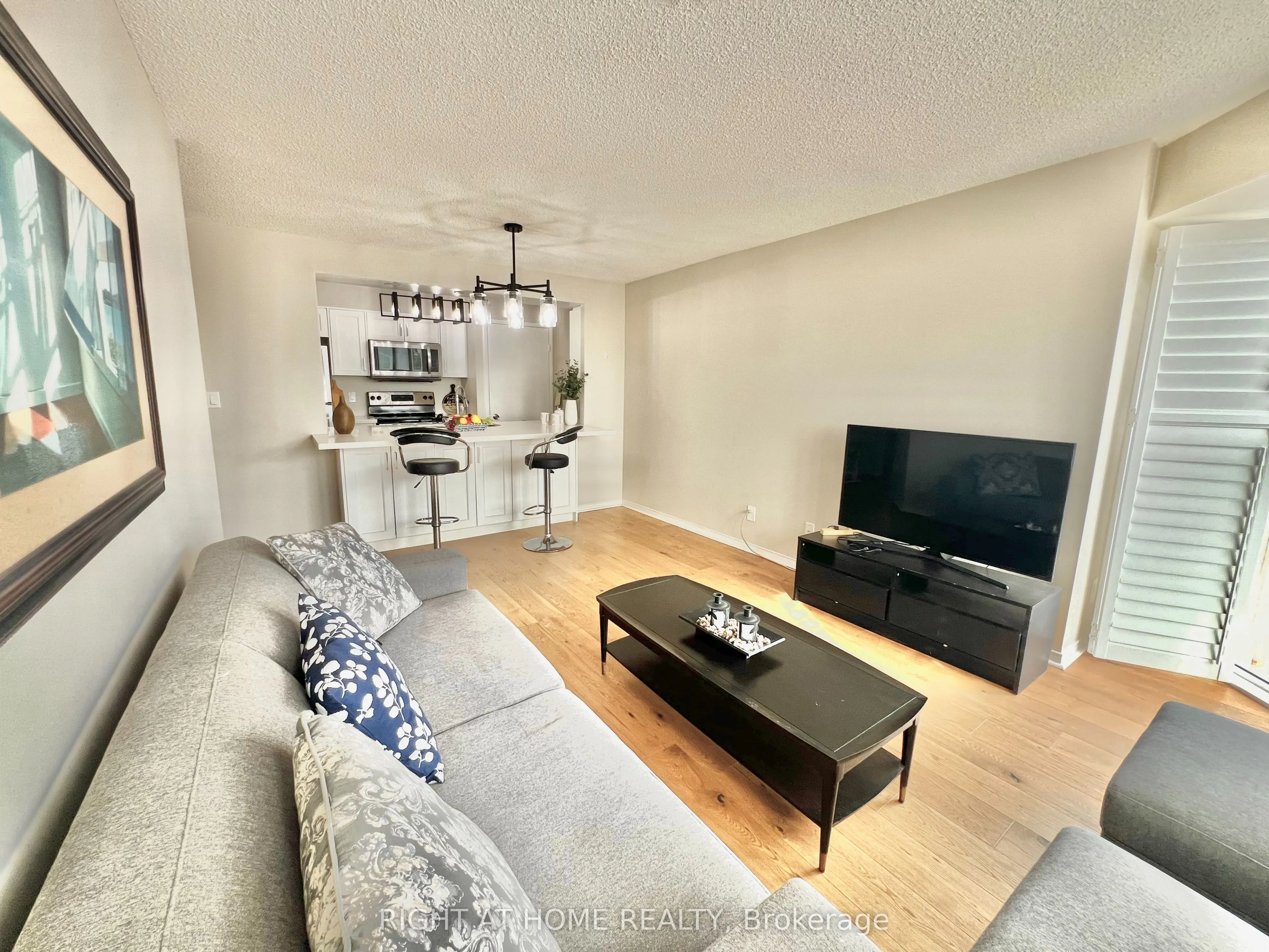 90 Dale Avenue #706