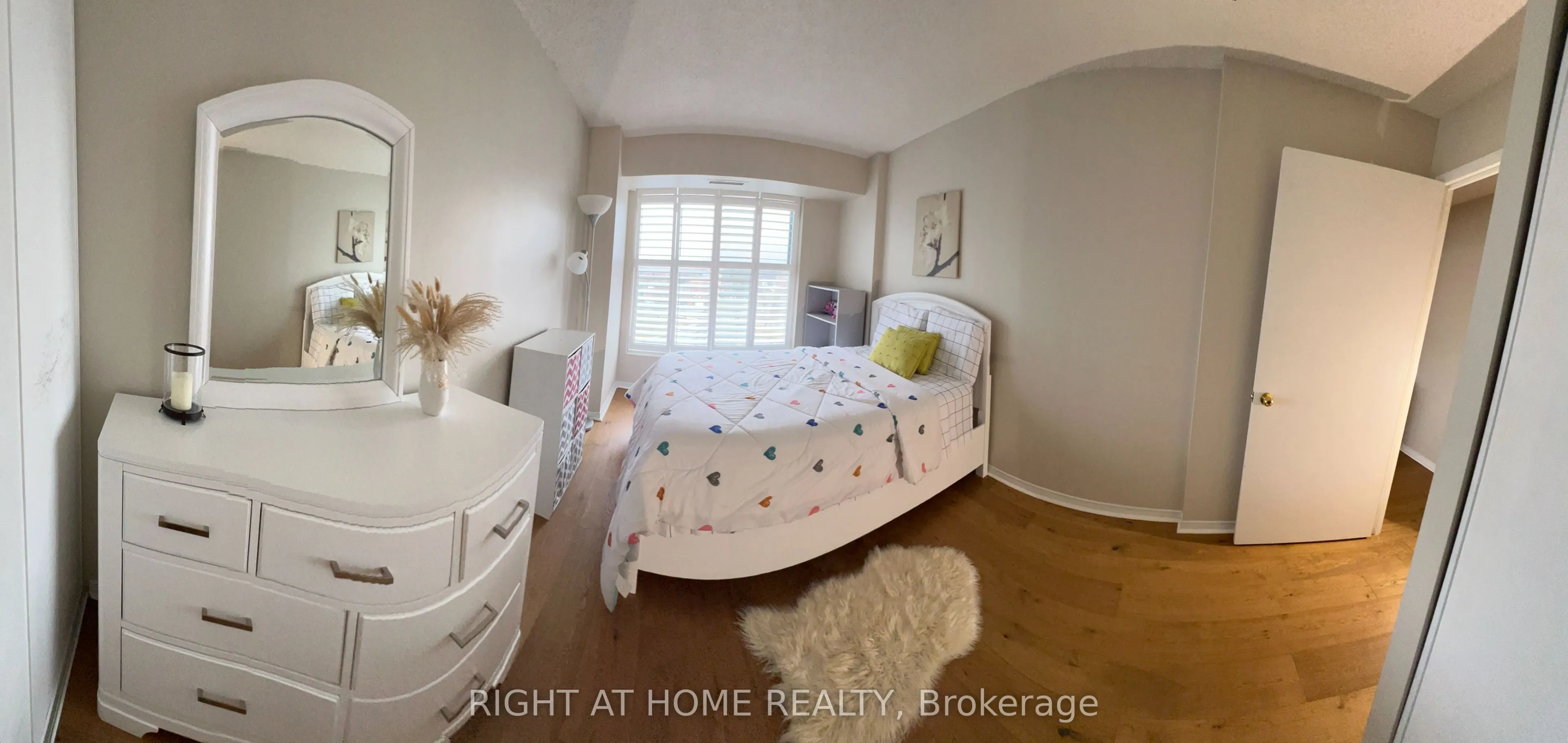 90 Dale Avenue #706