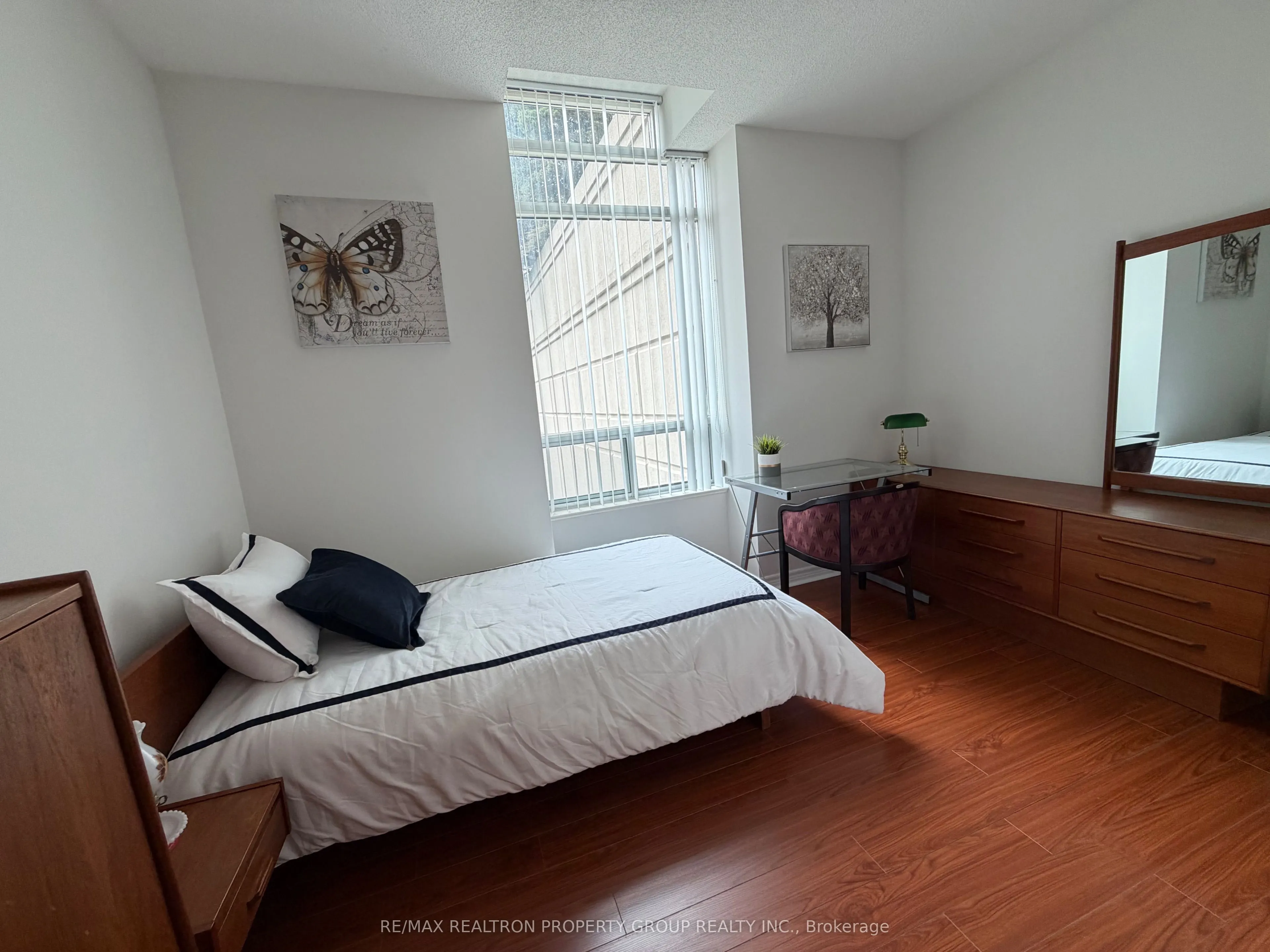 68 Corporate Drive #225