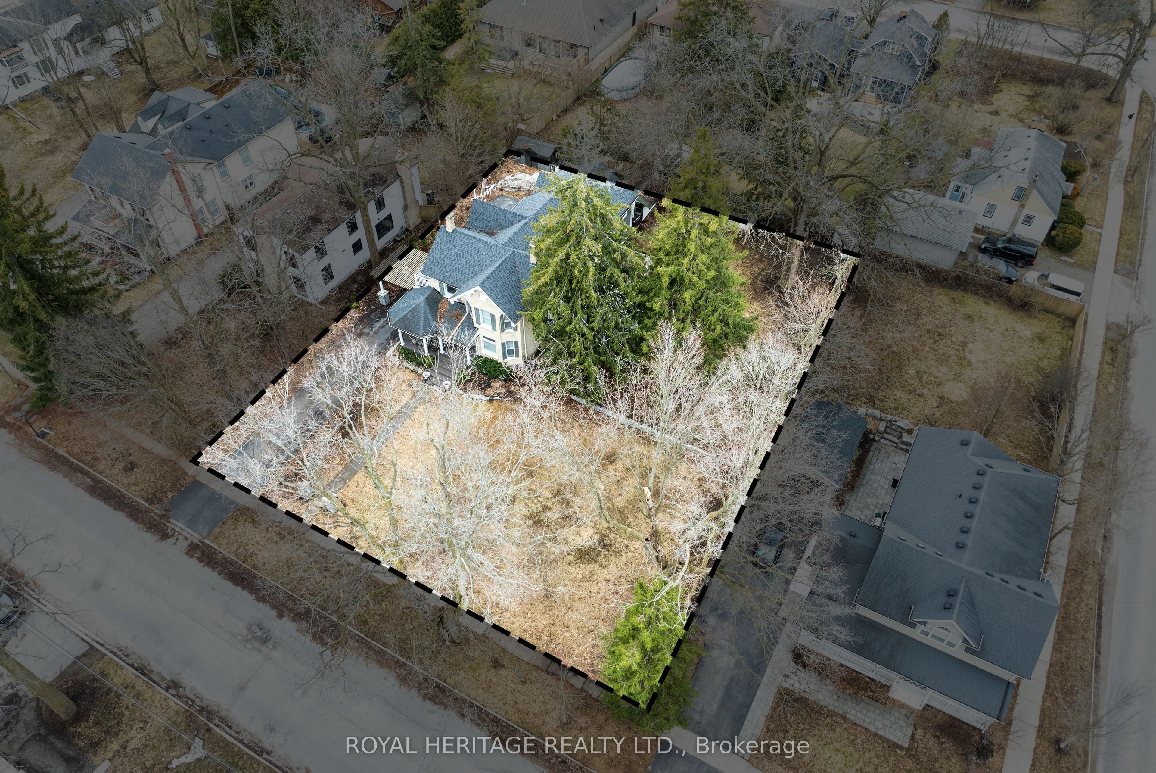 220 Cochrane Street