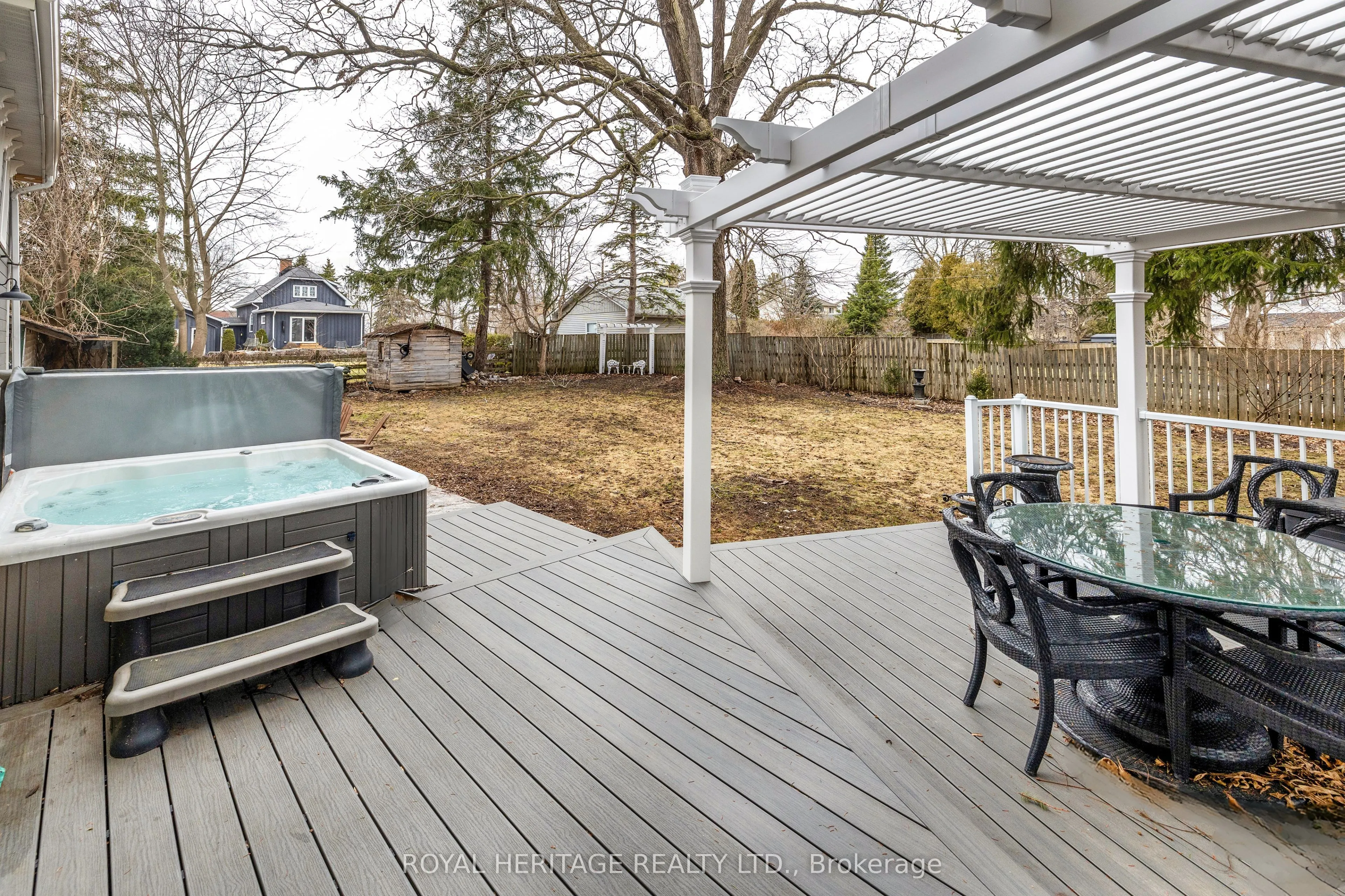 220 Cochrane Street