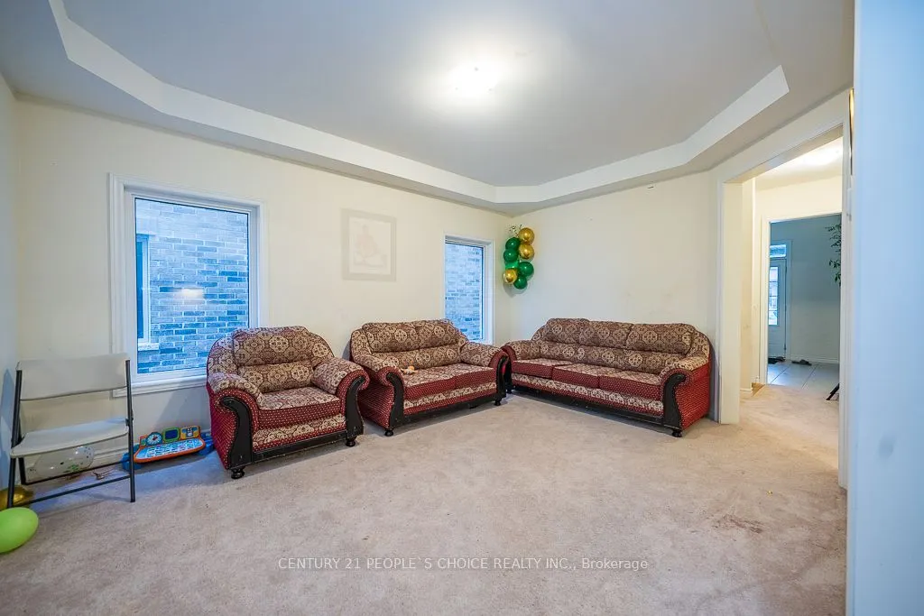 83 Robin Trail