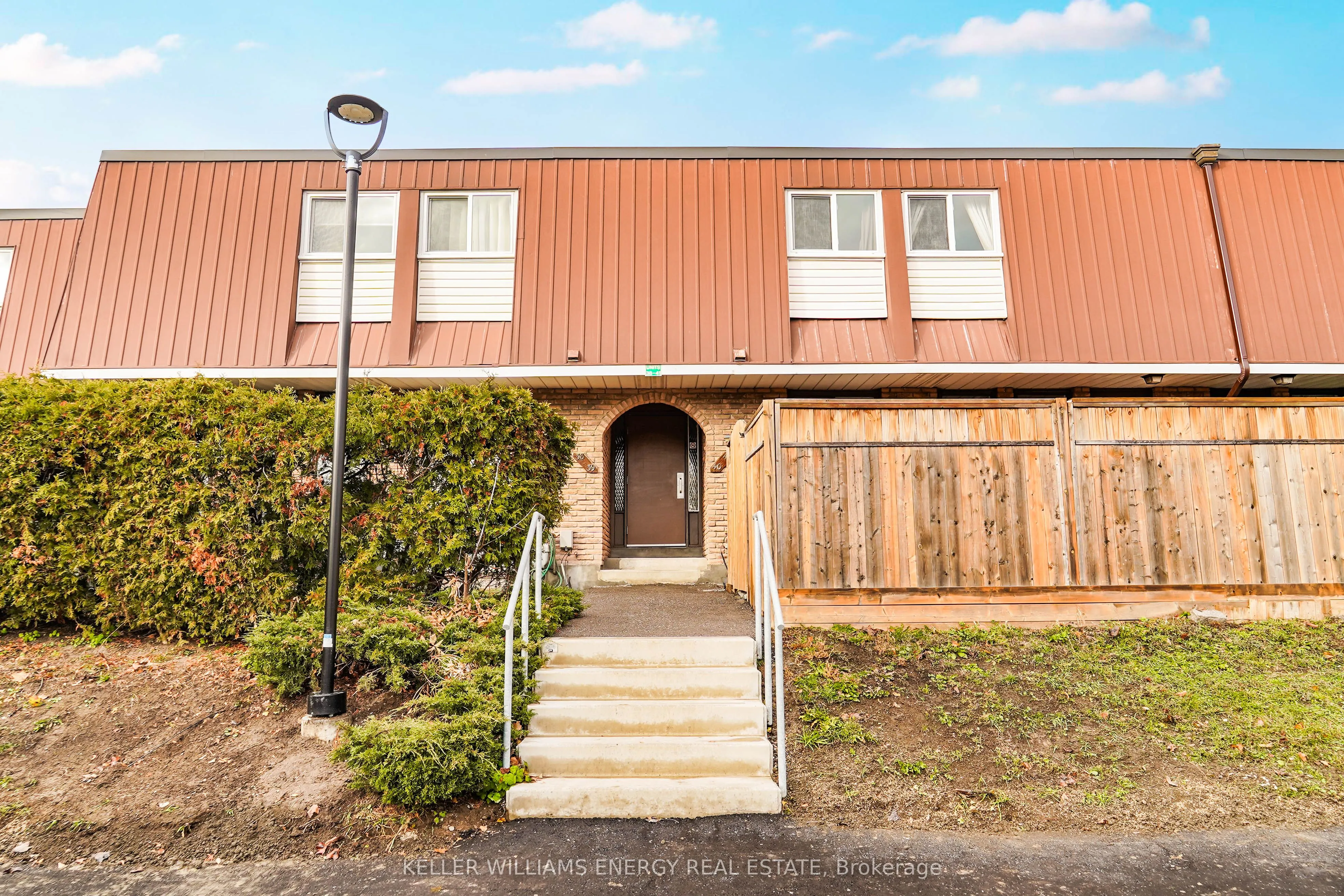 1333 Mary Street N #39