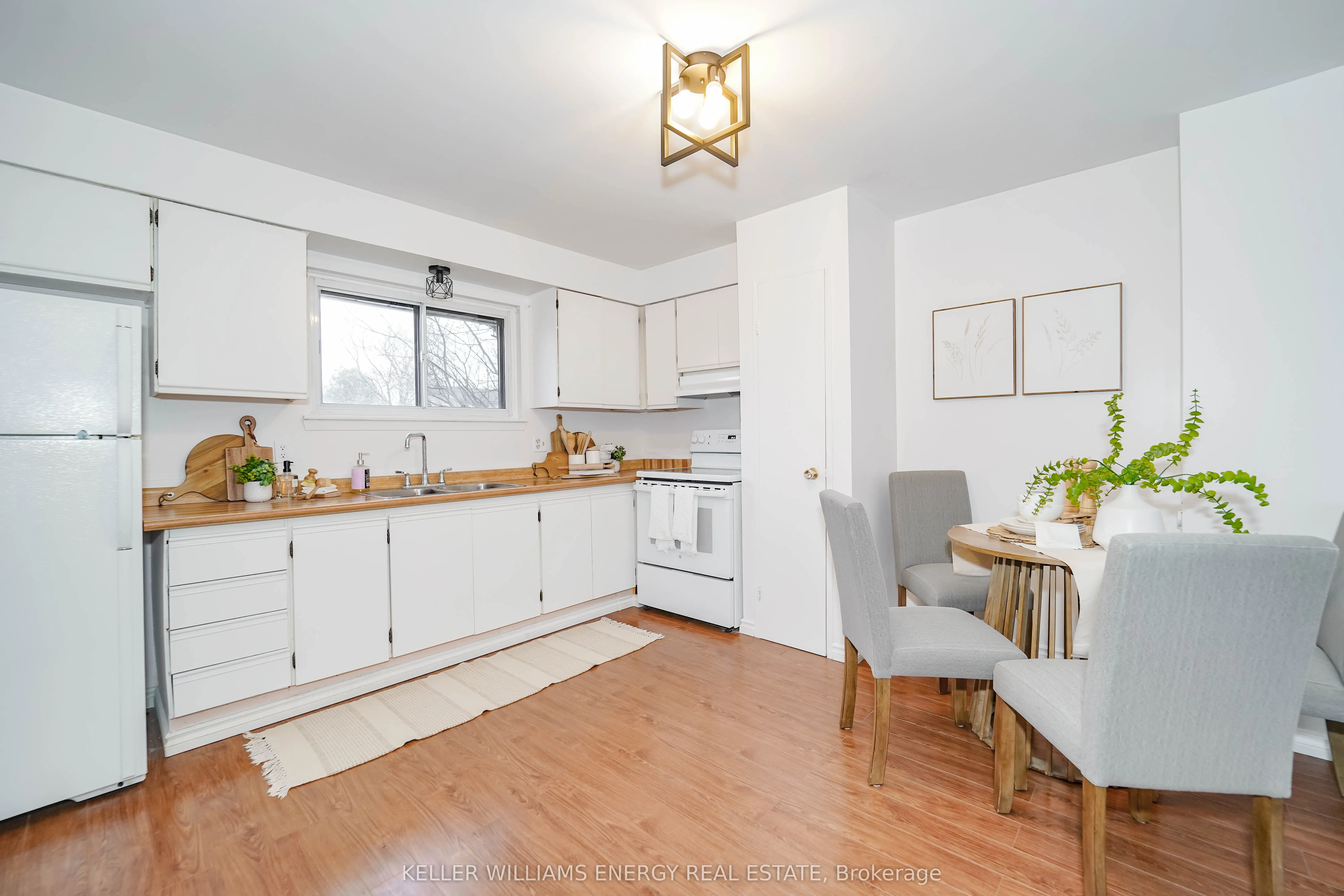 1333 Mary Street N #39