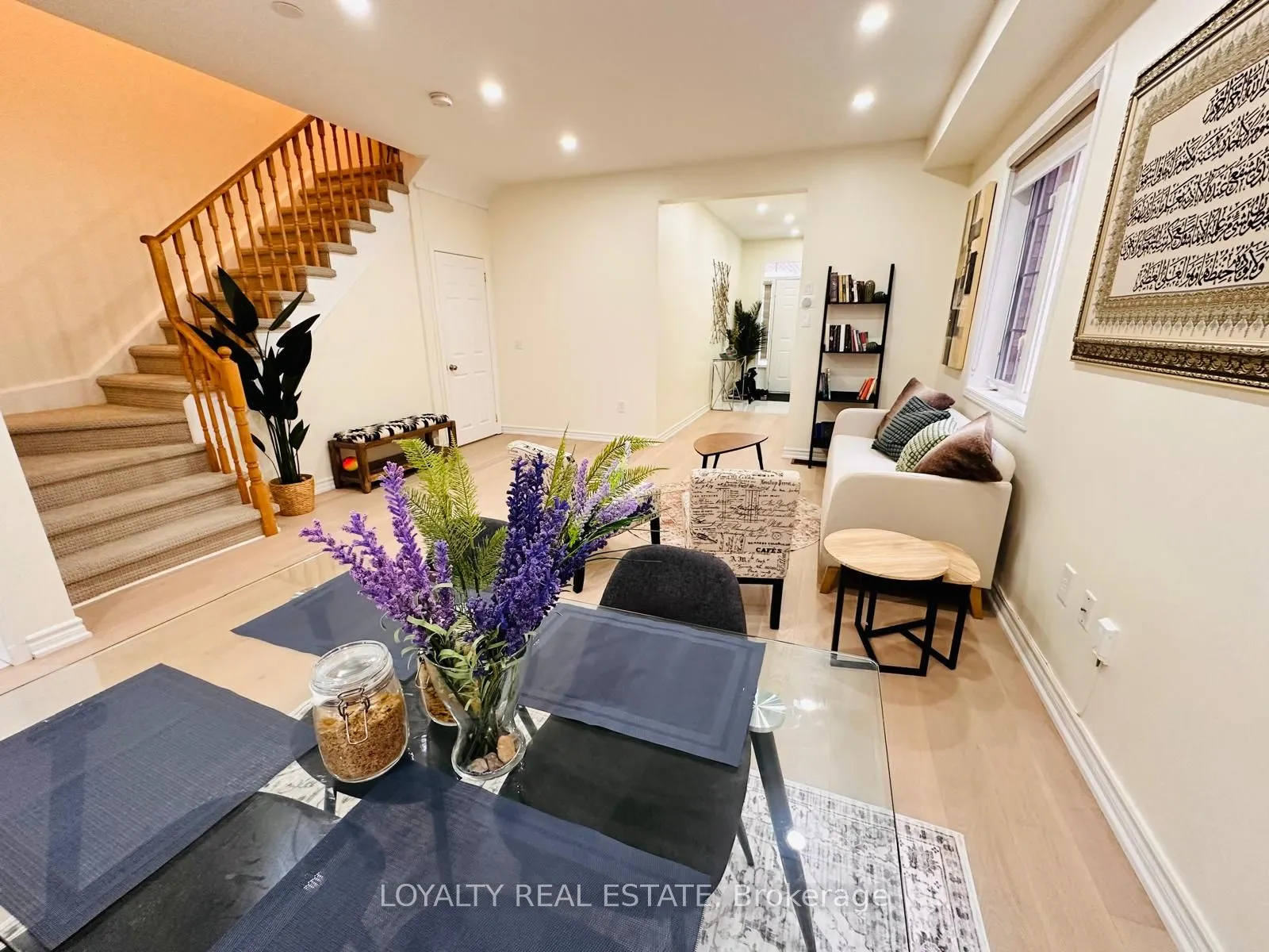 28 Thorp Crescent