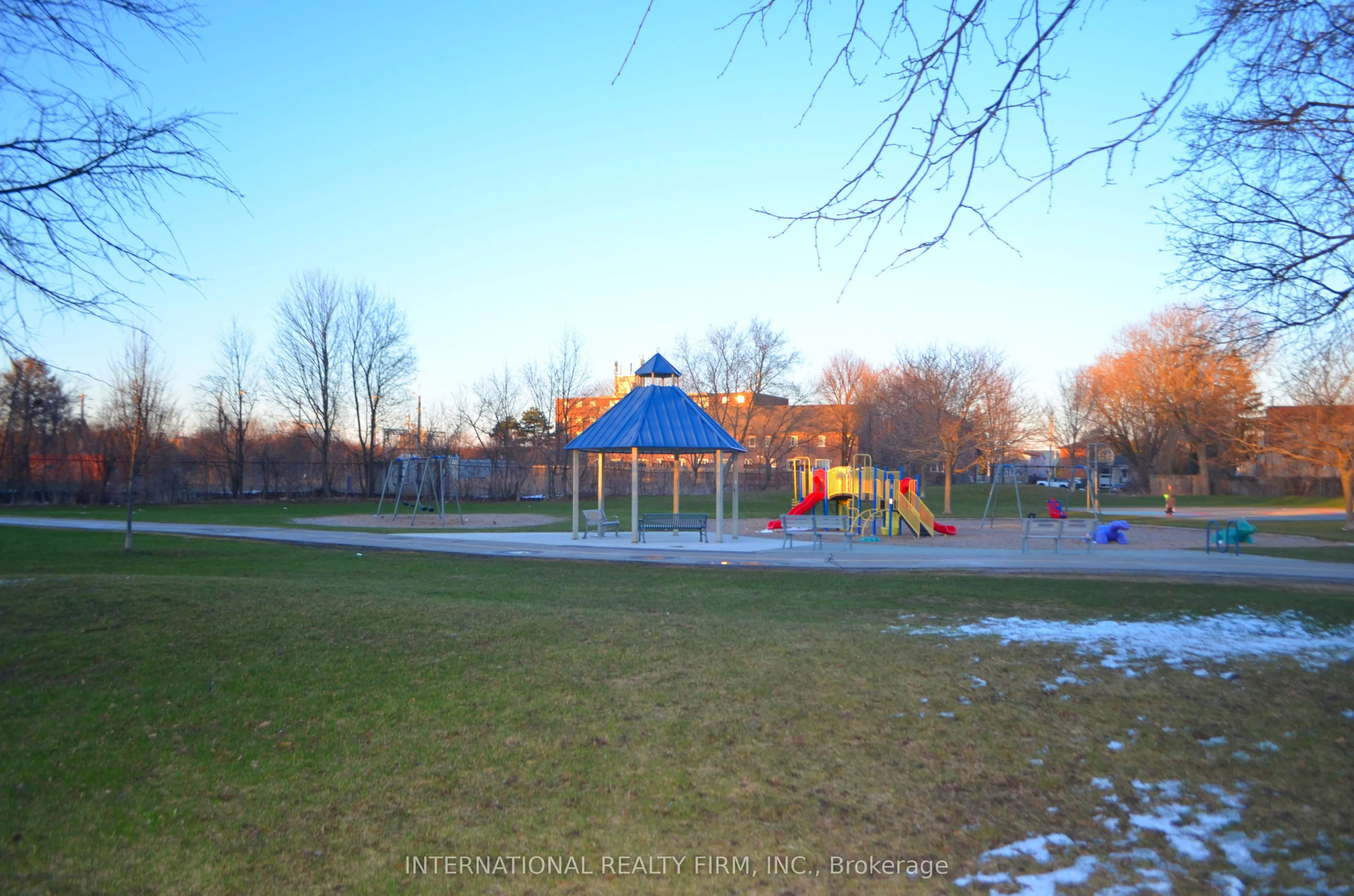 222 Pearson Street #15