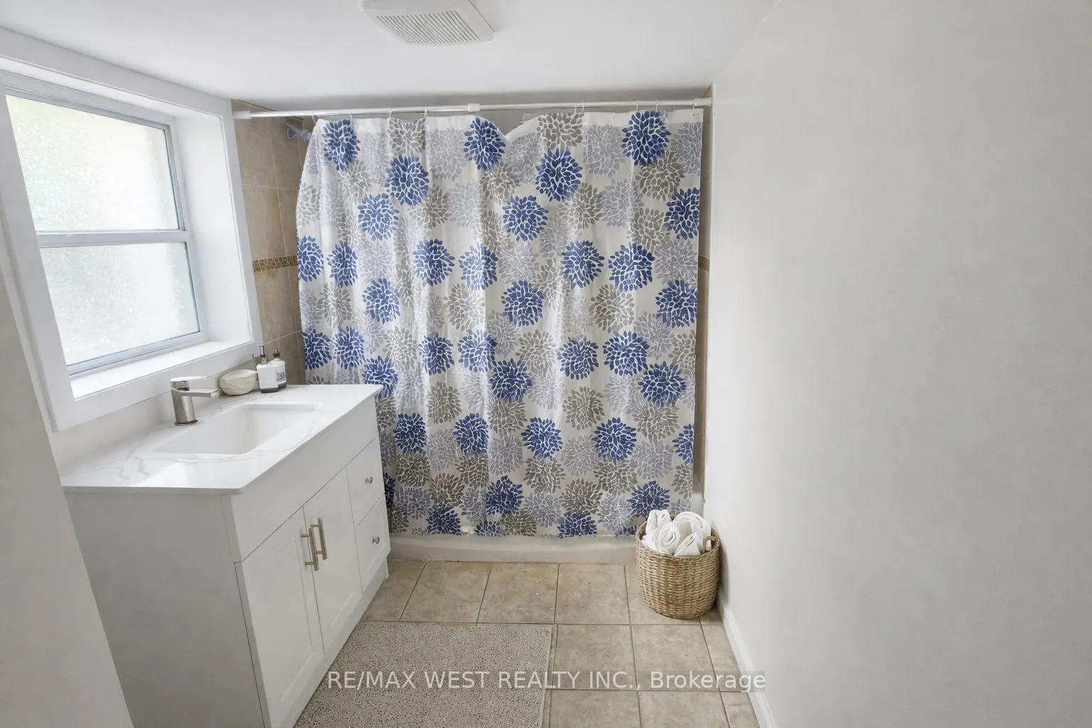 645 Townline Road N #3