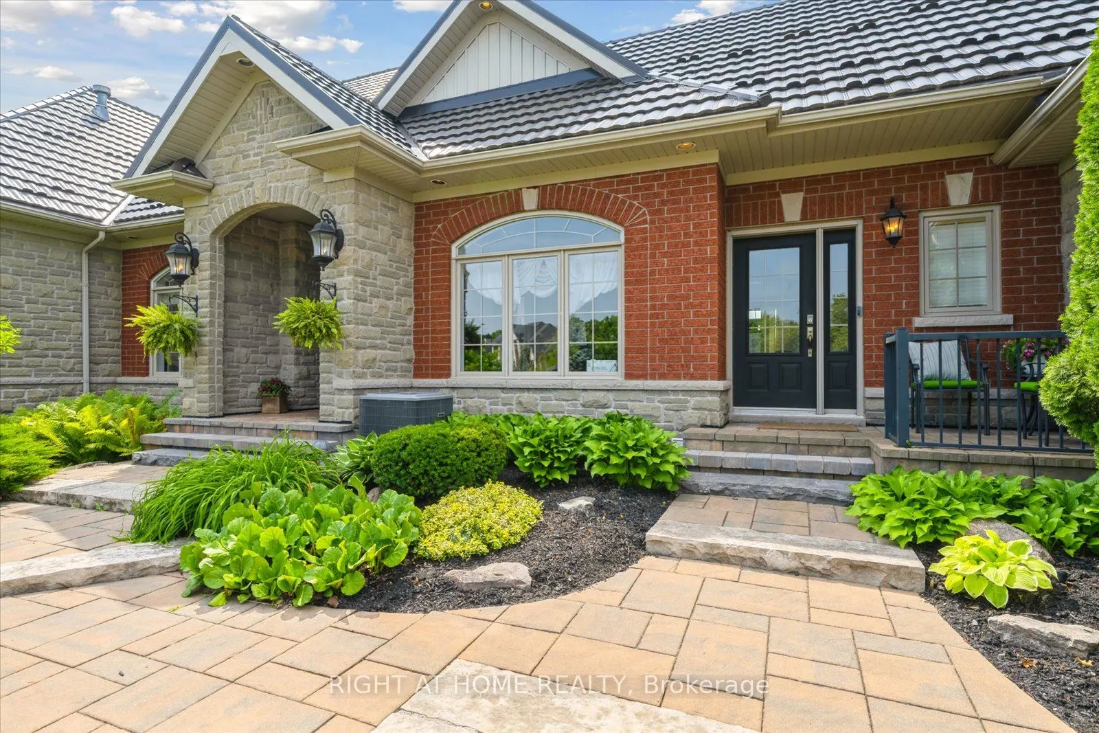 7 Clyde Court