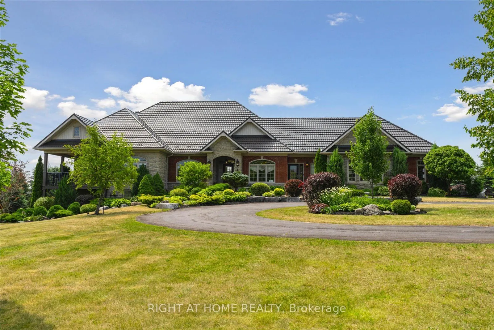7 Clyde Court