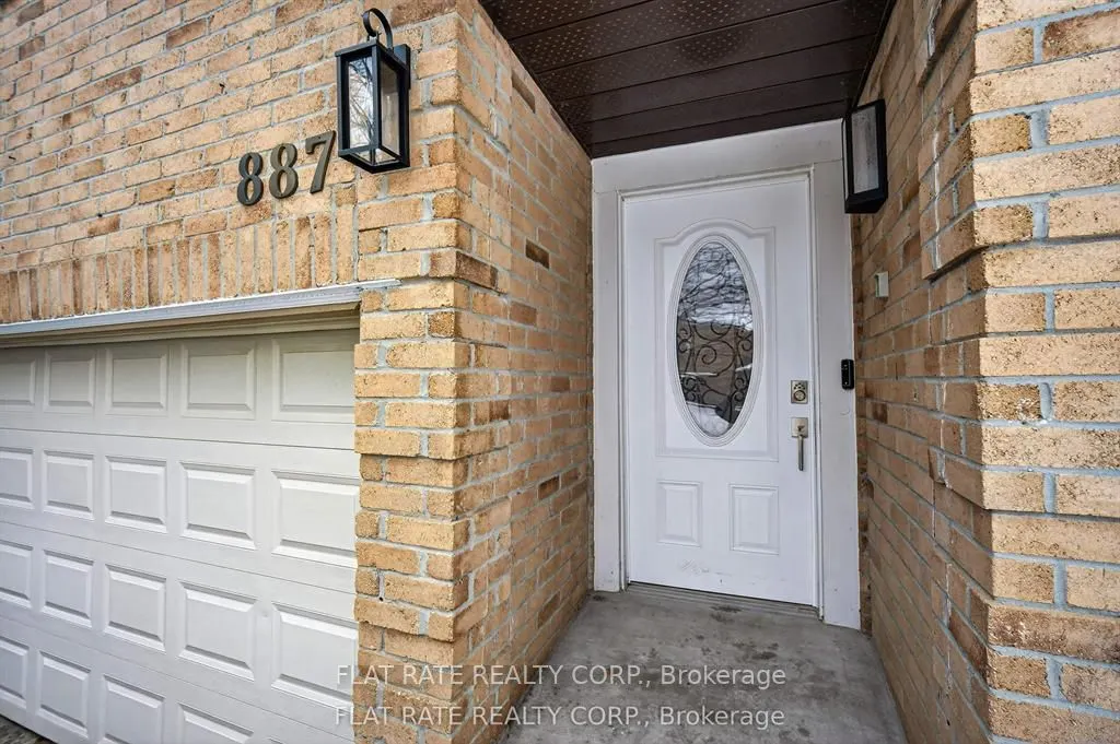887 Lavis Court