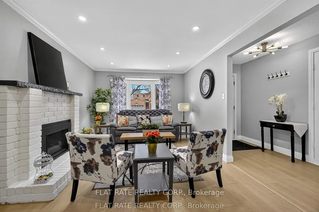 887 Lavis Court