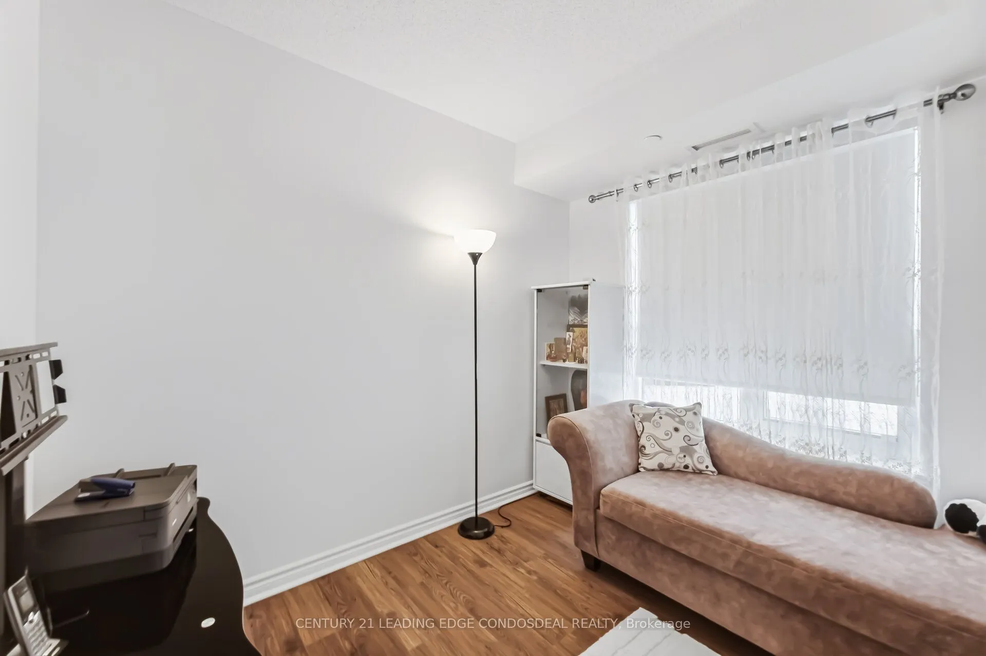 1 Falaise Road #424