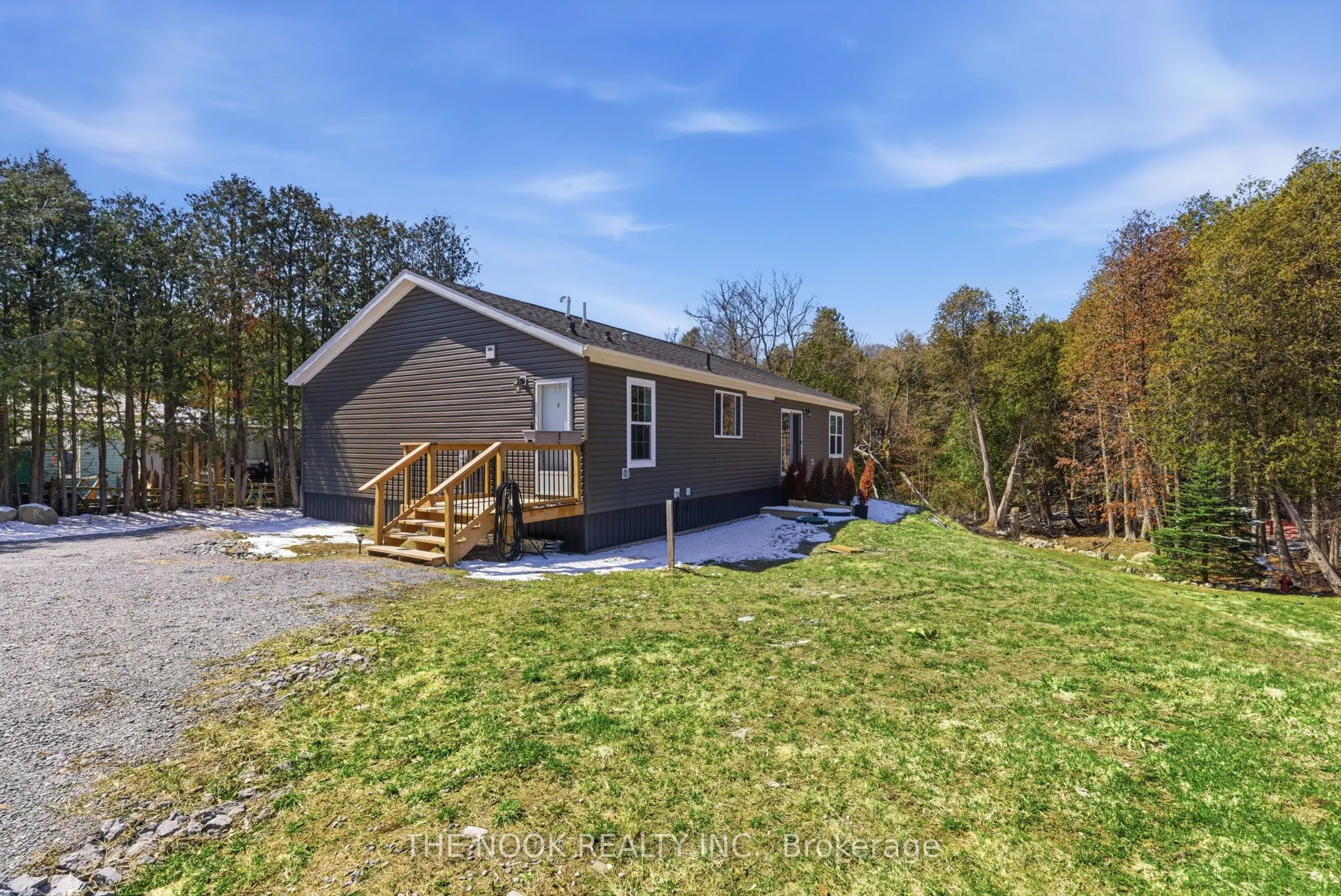 7704 Leskard Road