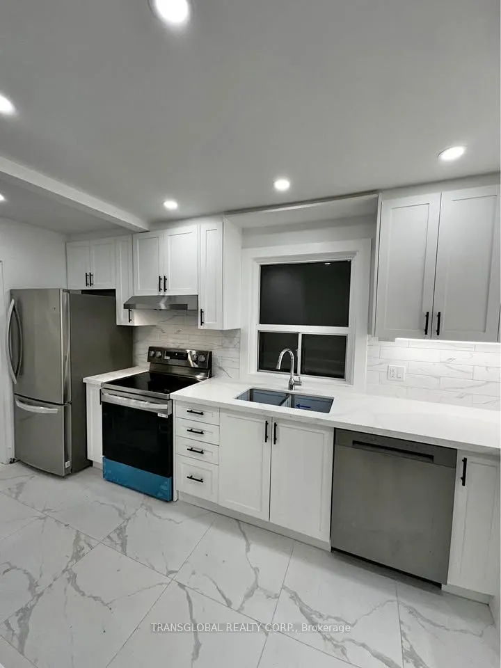 10 Anticosti Drive