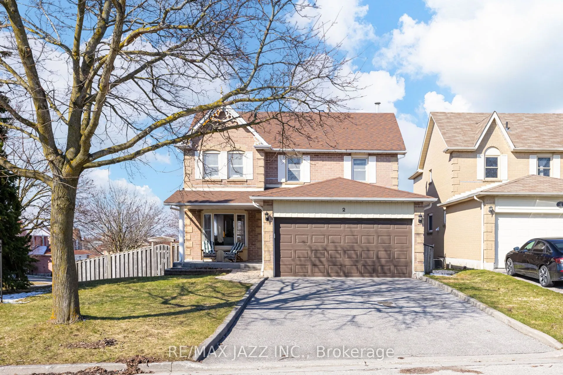 2 Coomer Crescent