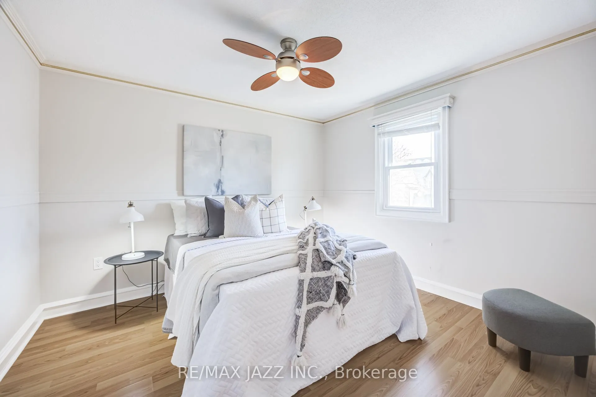 2 Coomer Crescent