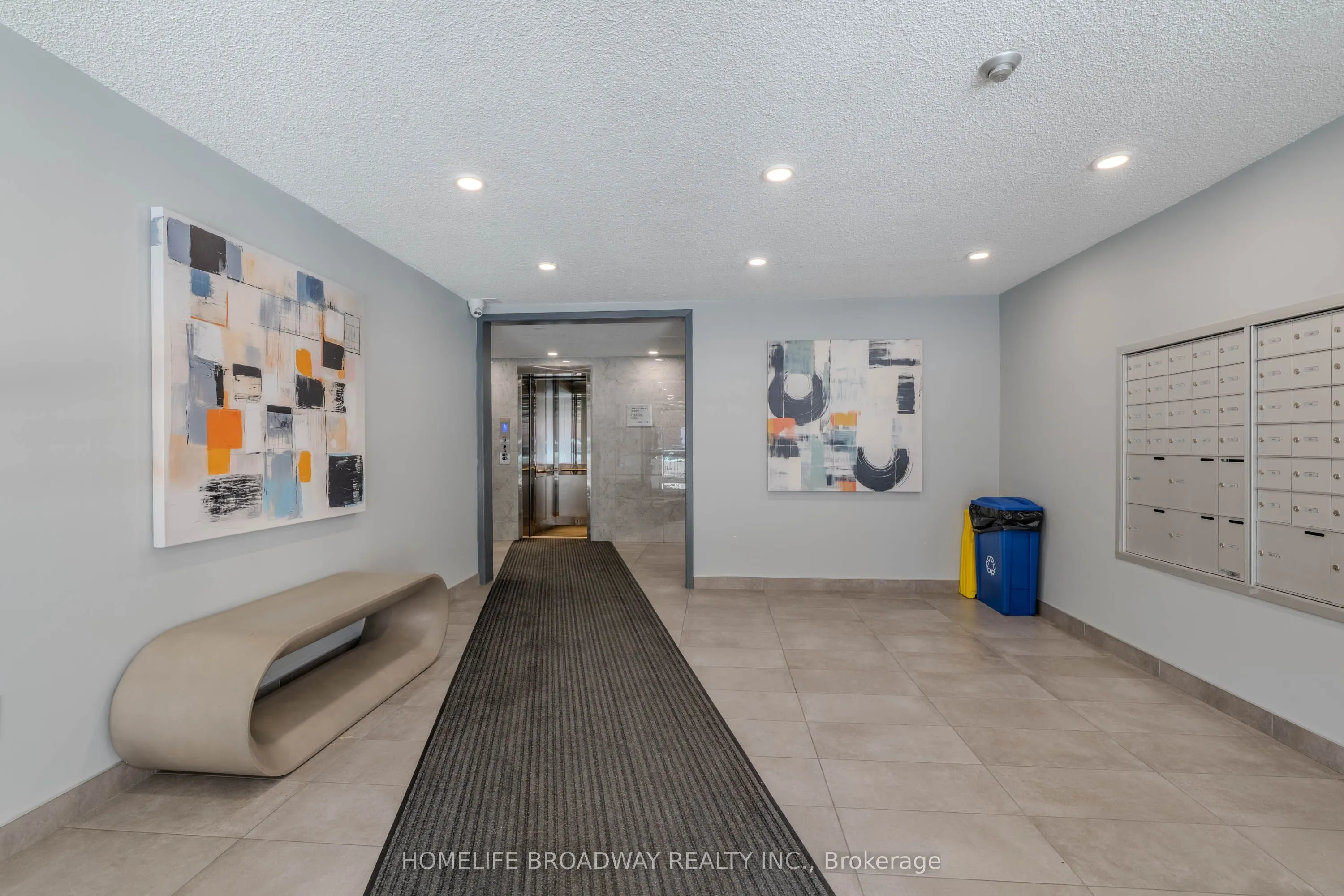 4062 Lawrence Avenue E #205