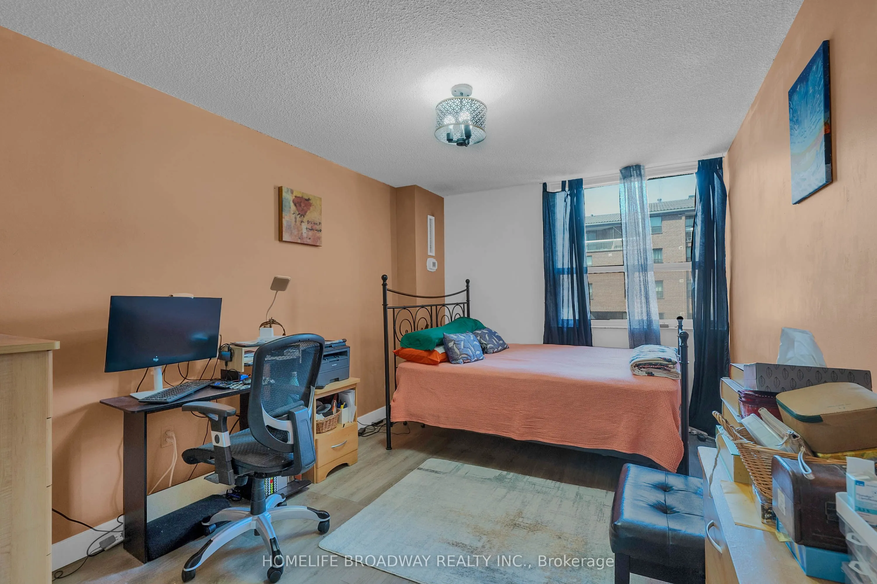 4062 Lawrence Avenue E #205