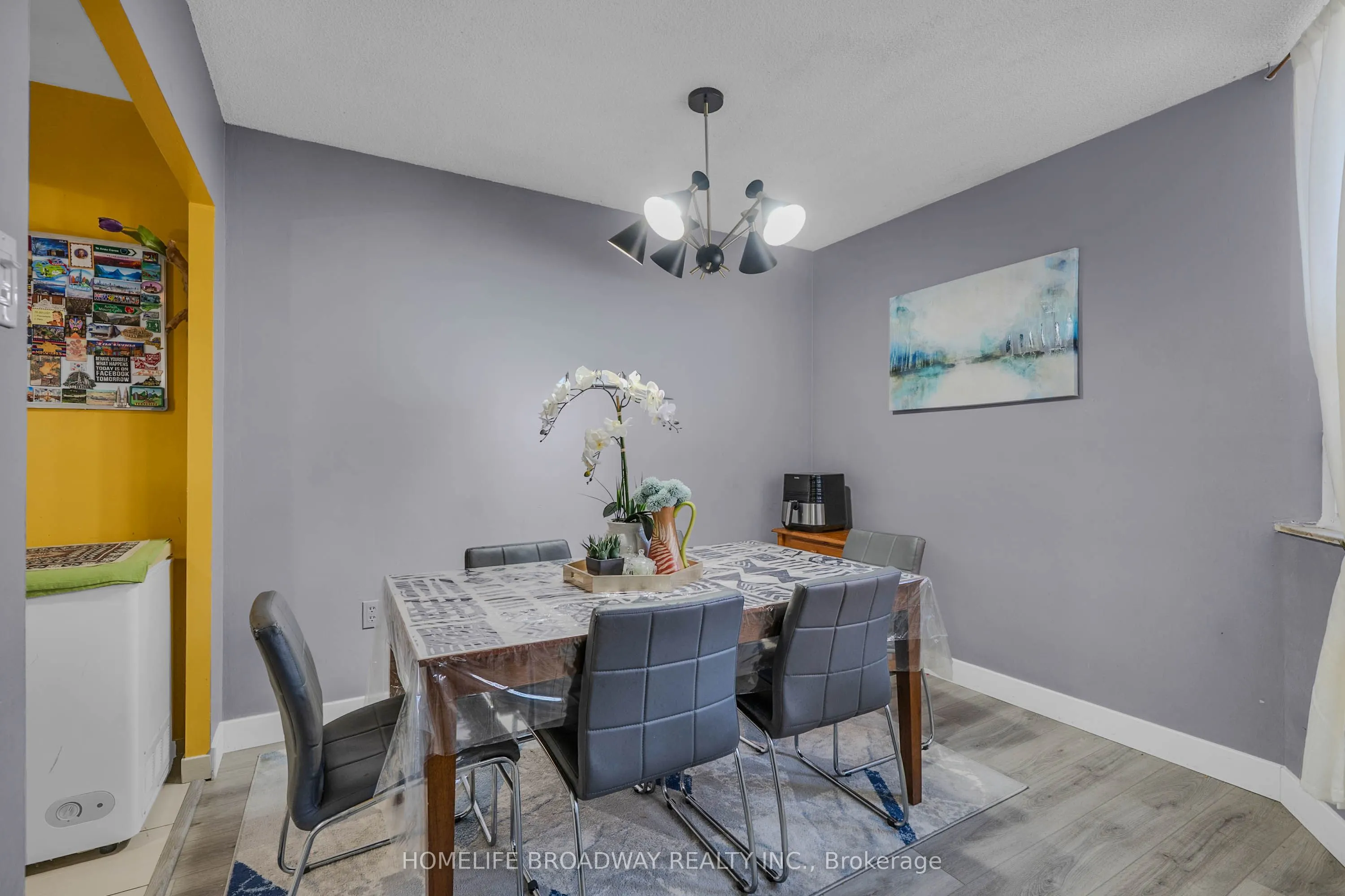 4062 Lawrence Avenue E #205