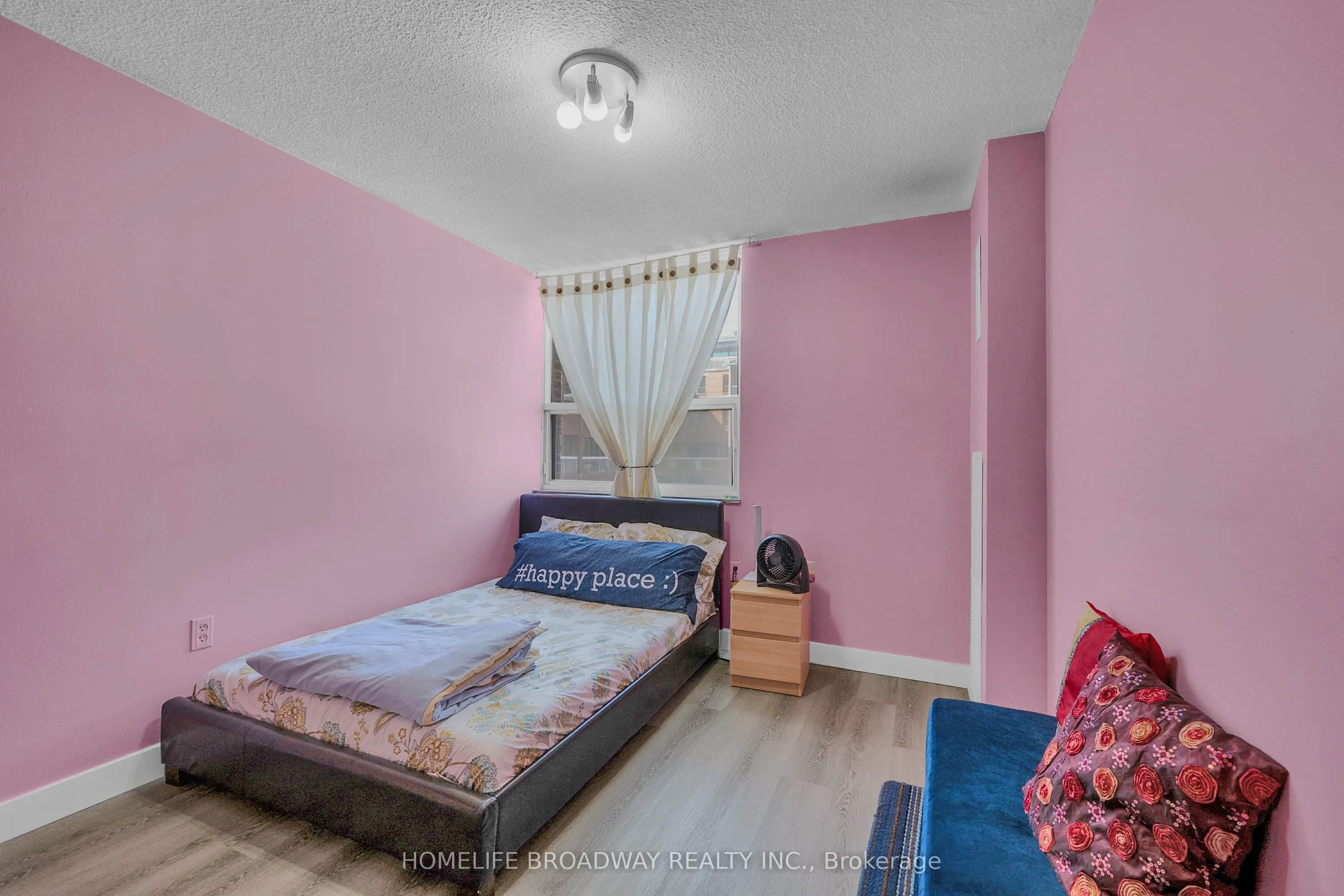 4062 Lawrence Avenue E #205