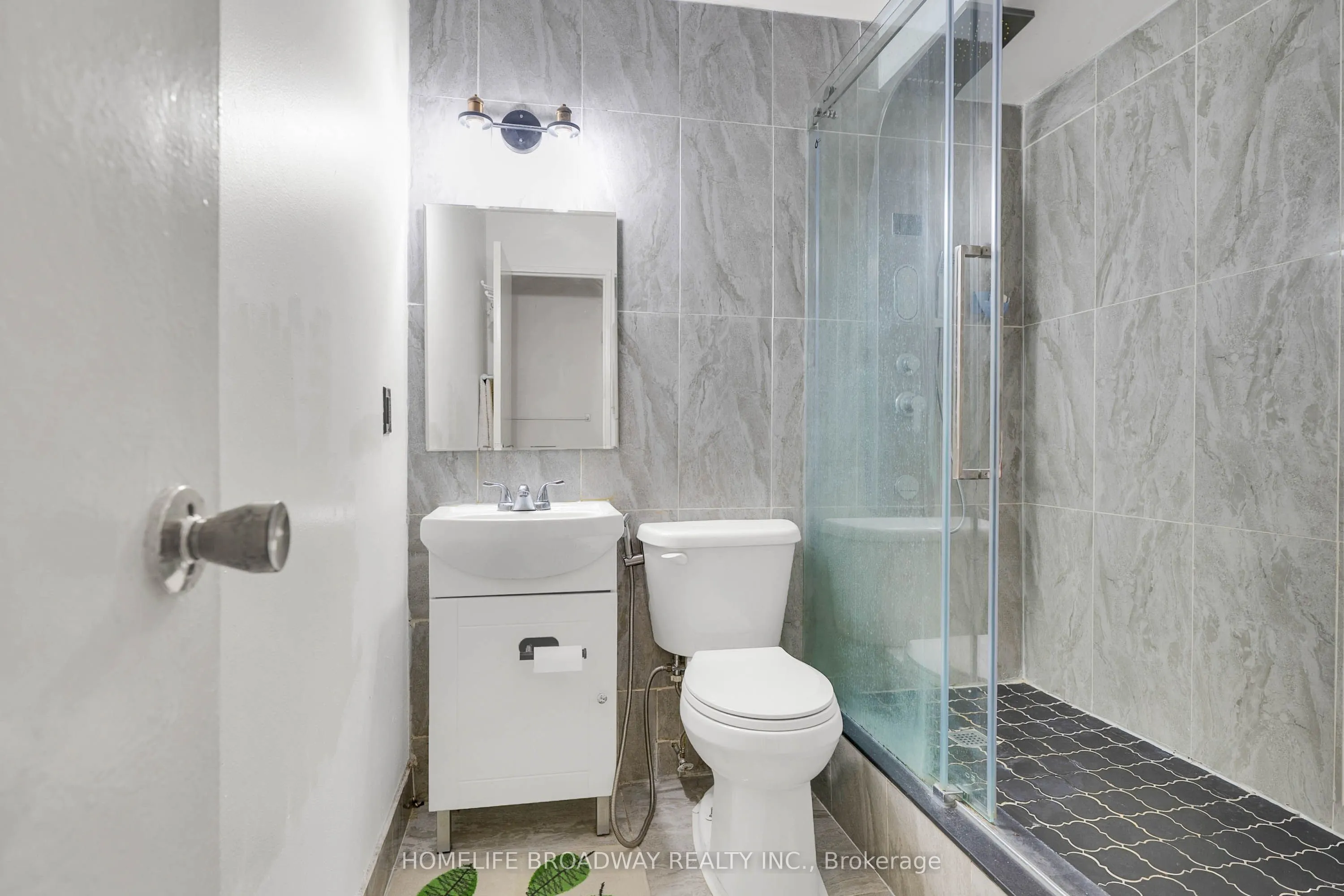 4062 Lawrence Avenue E #205