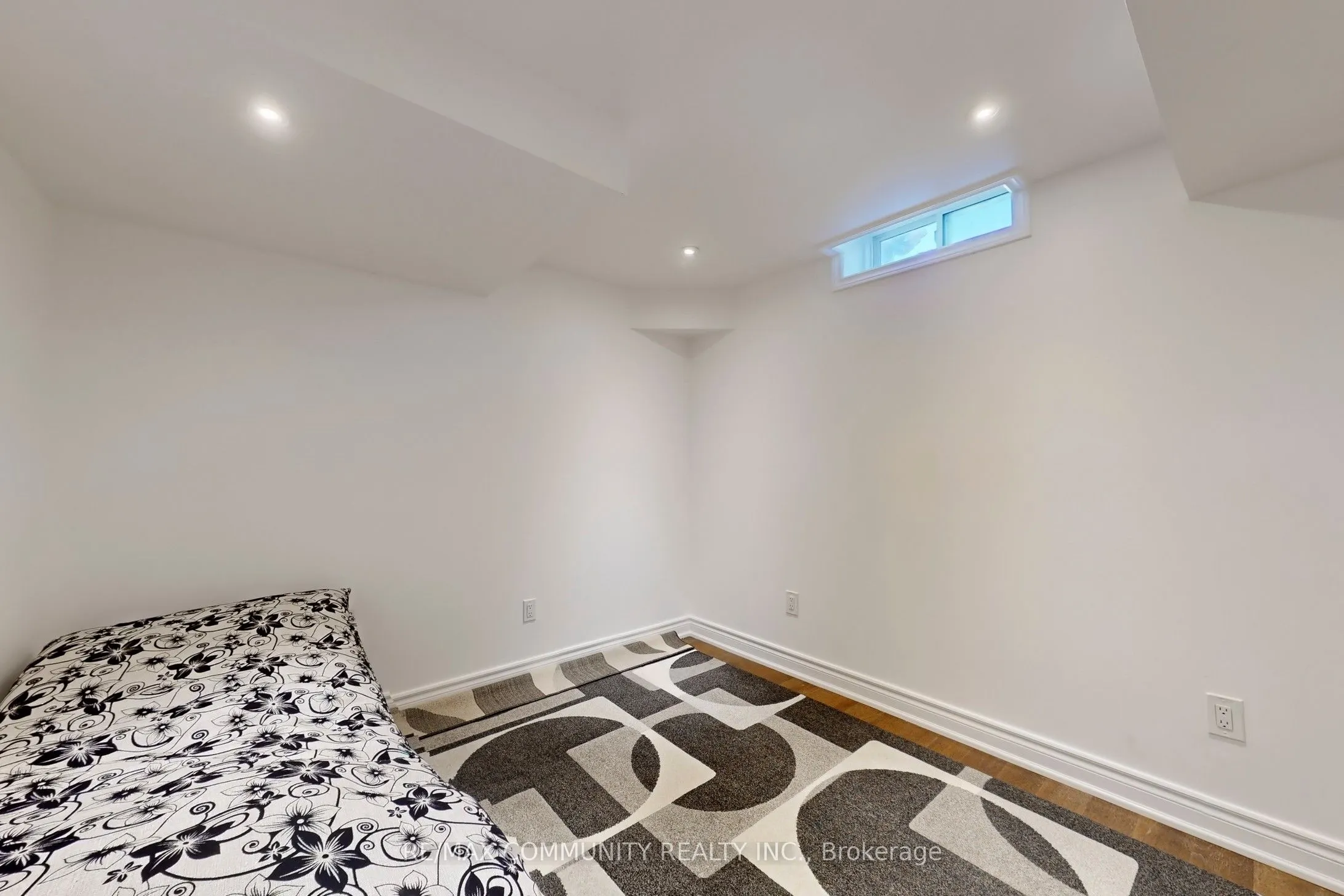 95 John Walter Crescent