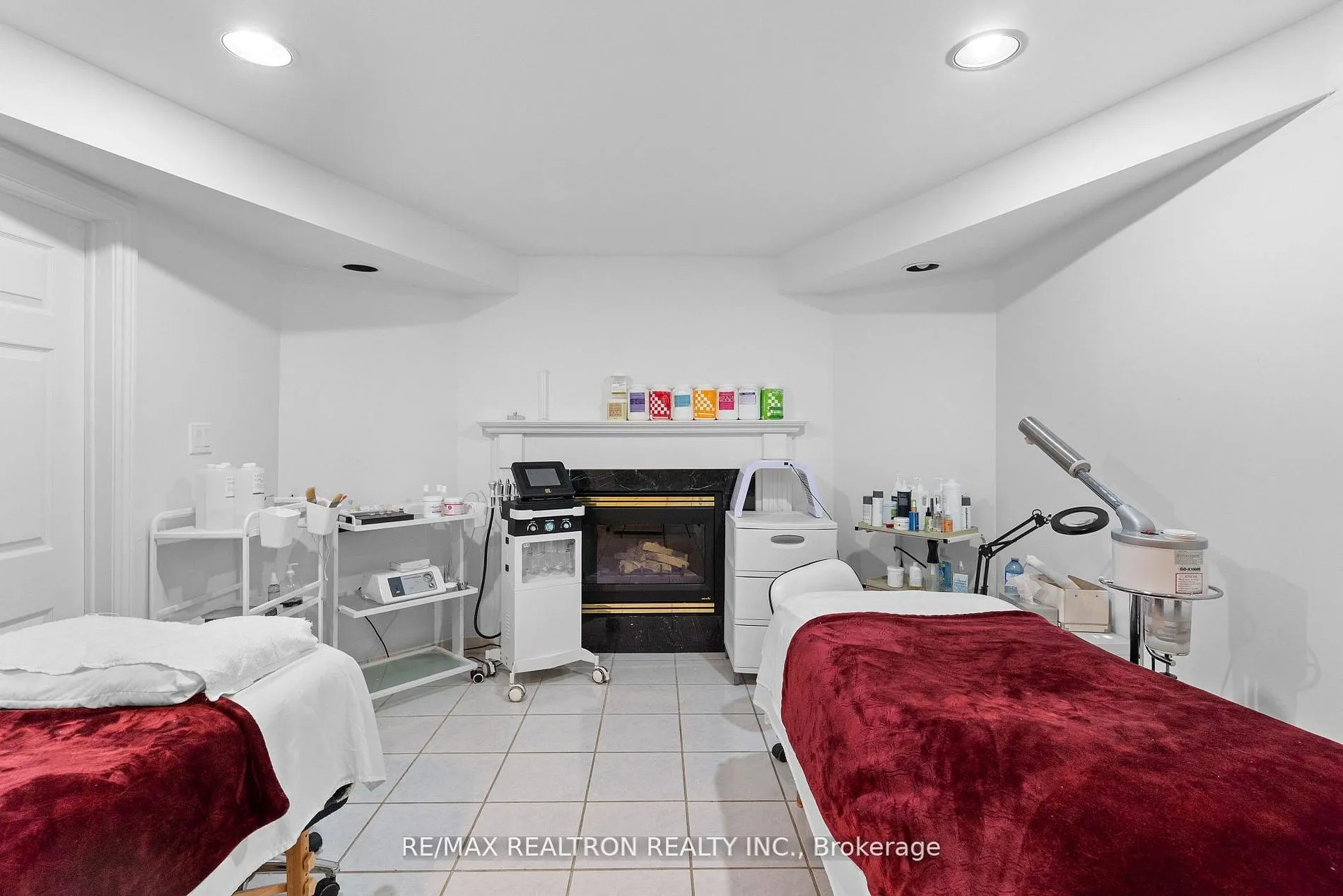 13 Freeston Crescent