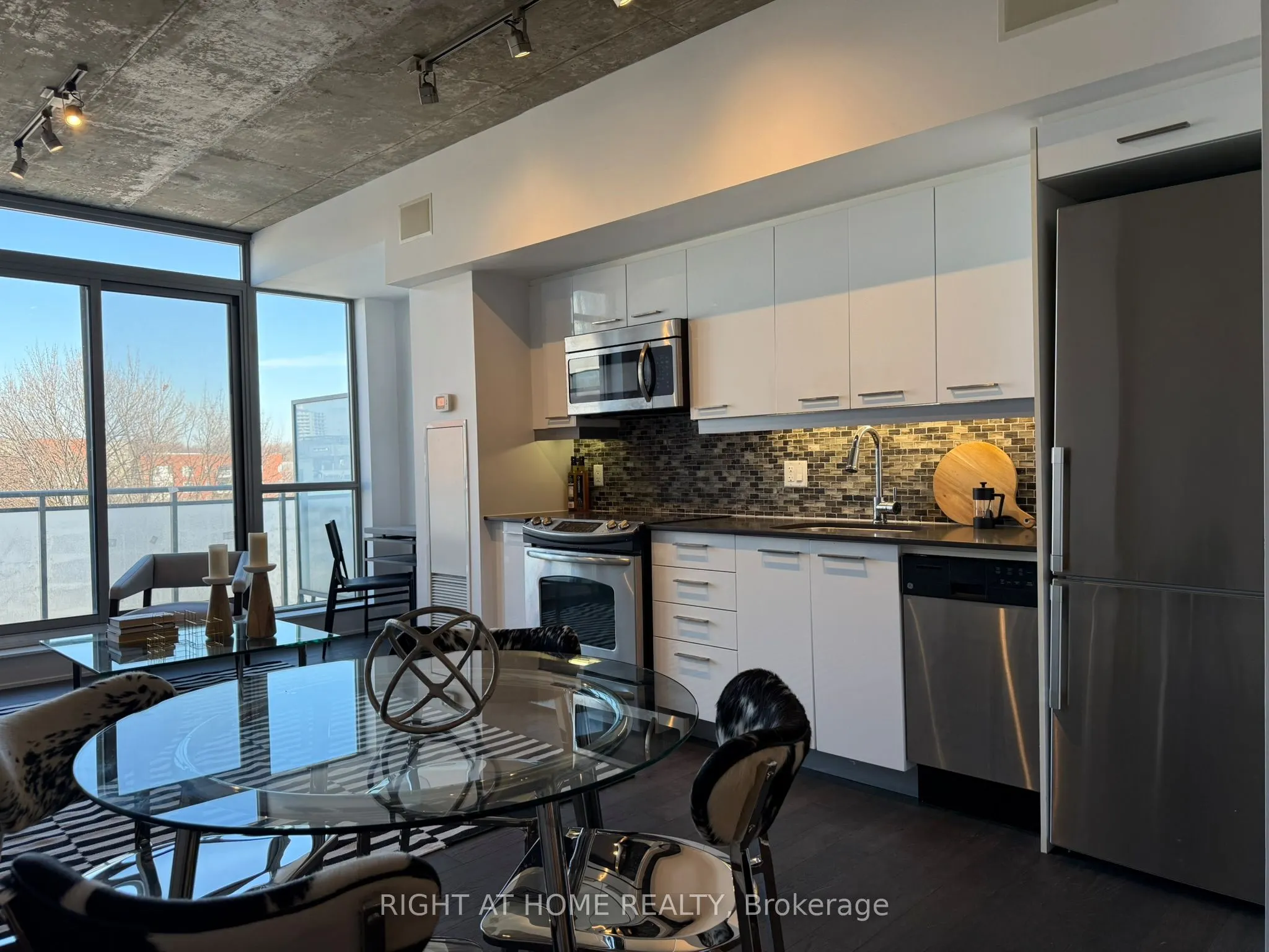 630 Queen Street E #407