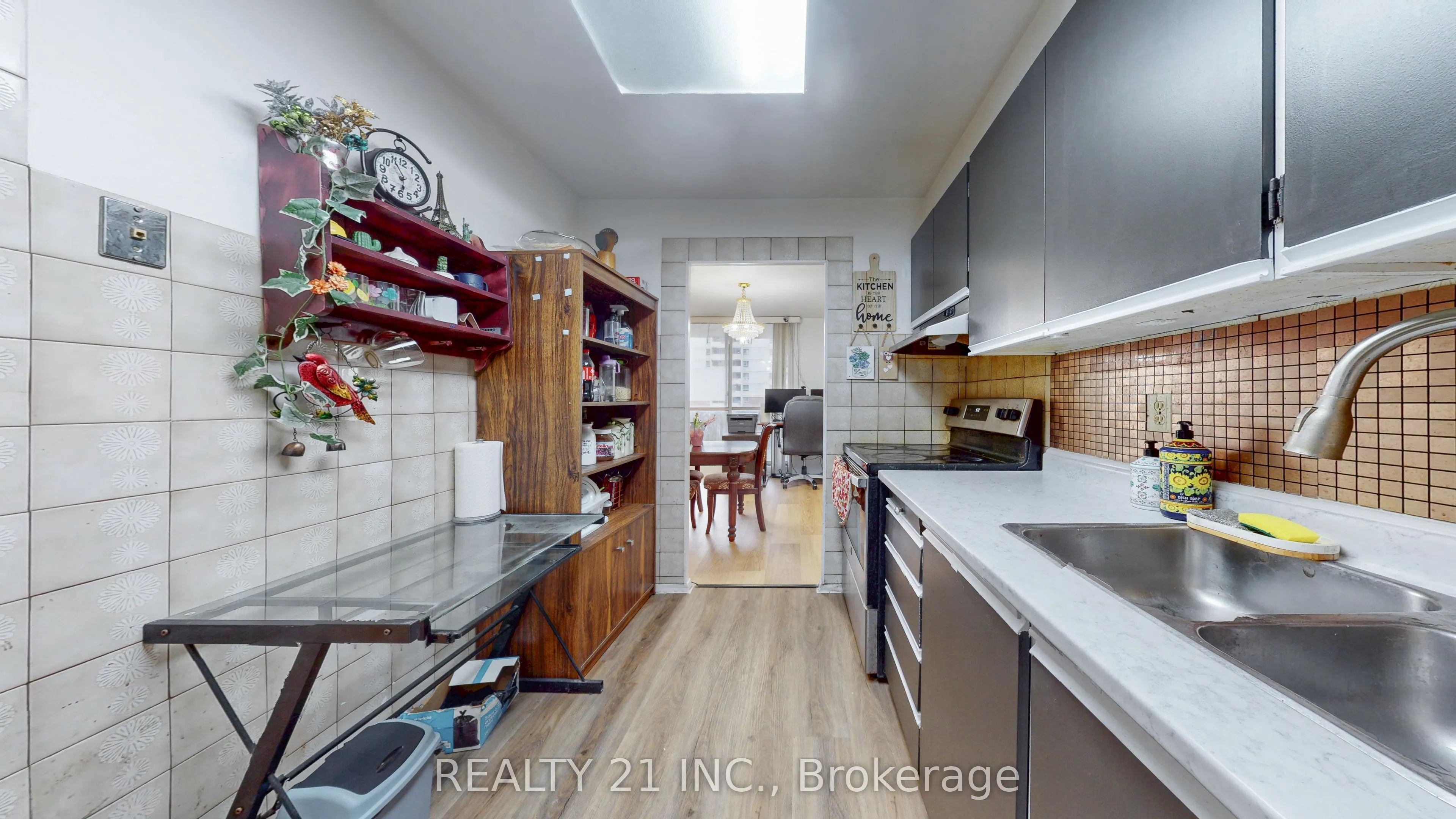 5 Massey Square #2103
