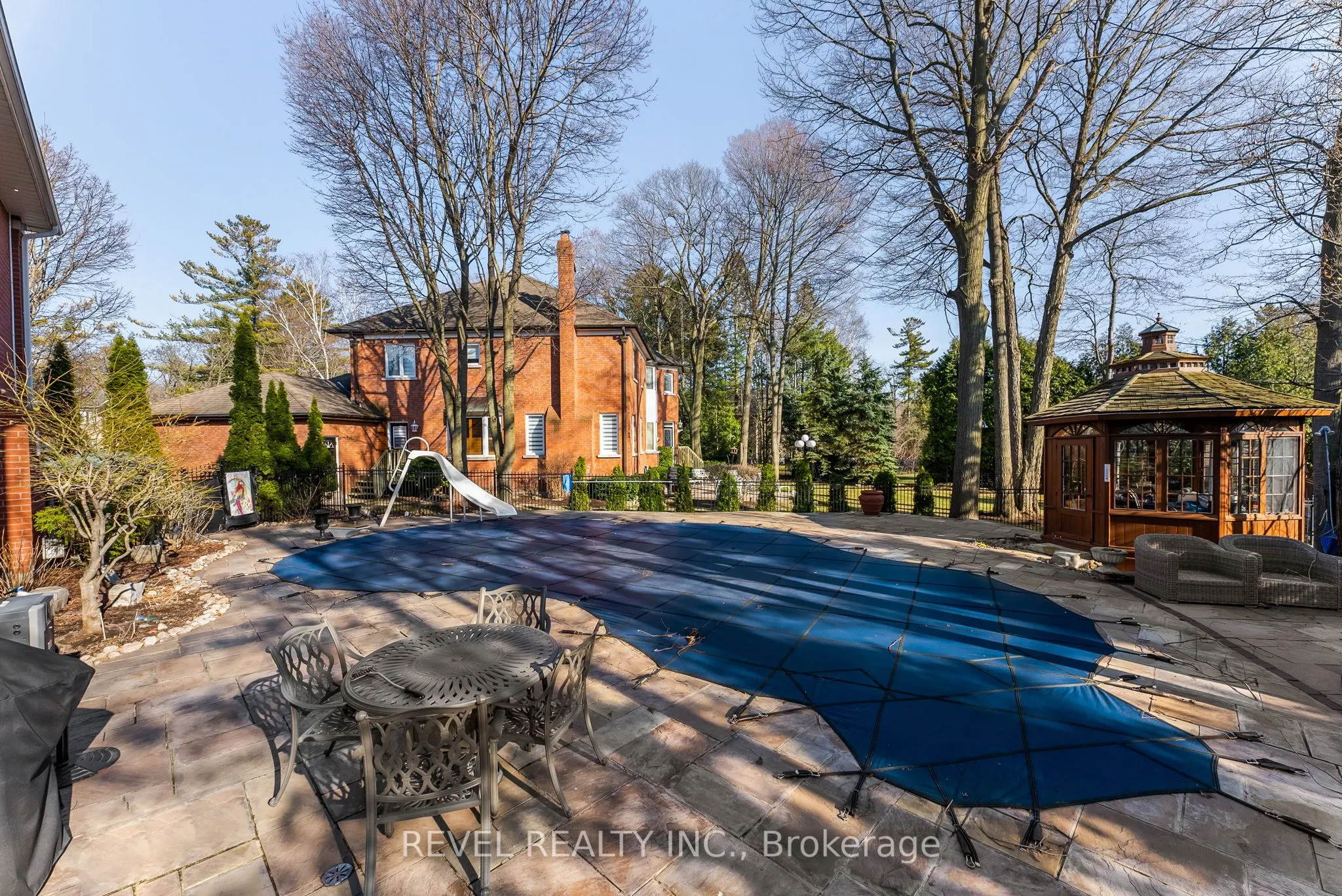 1486 Ashwood Gate