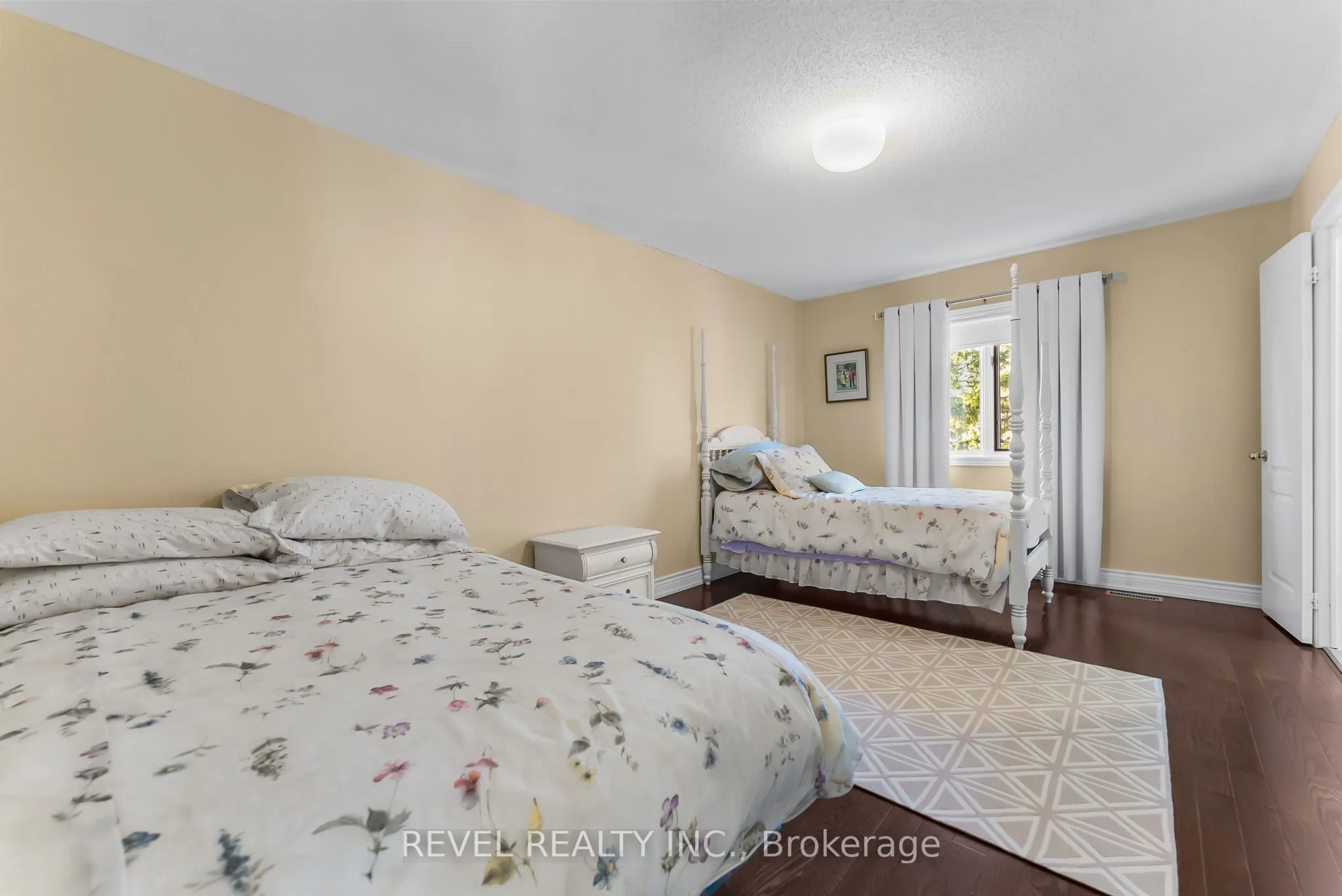 1486 Ashwood Gate