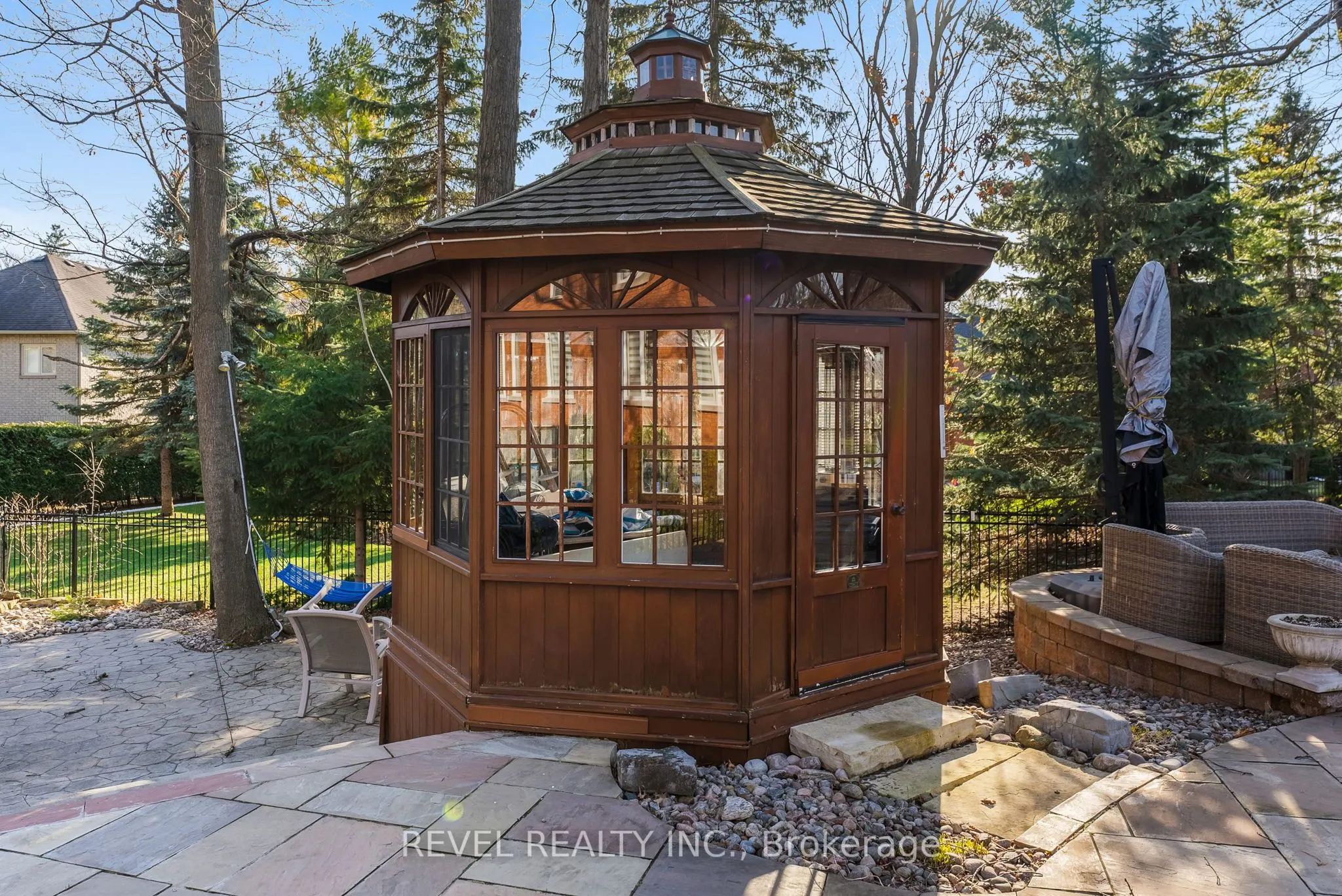 1486 Ashwood Gate