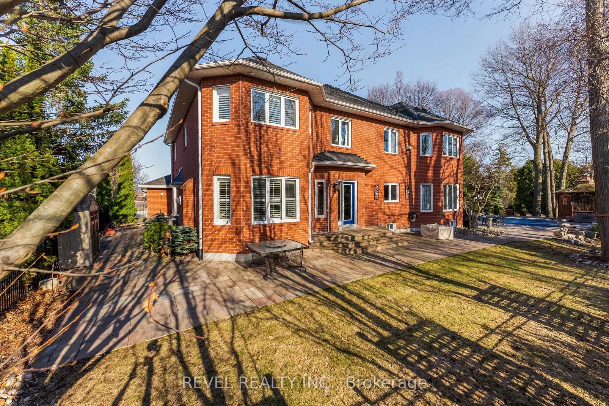1486 Ashwood Gate