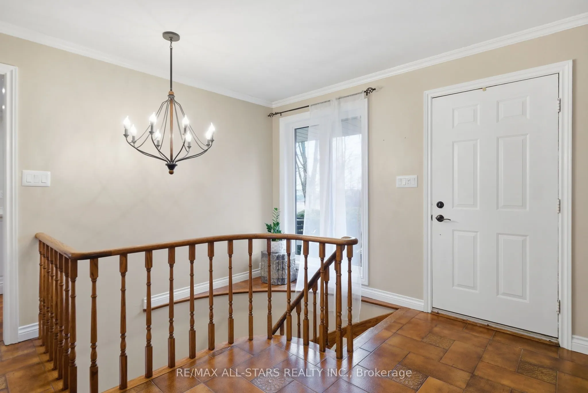 2407 Ashbridge Road