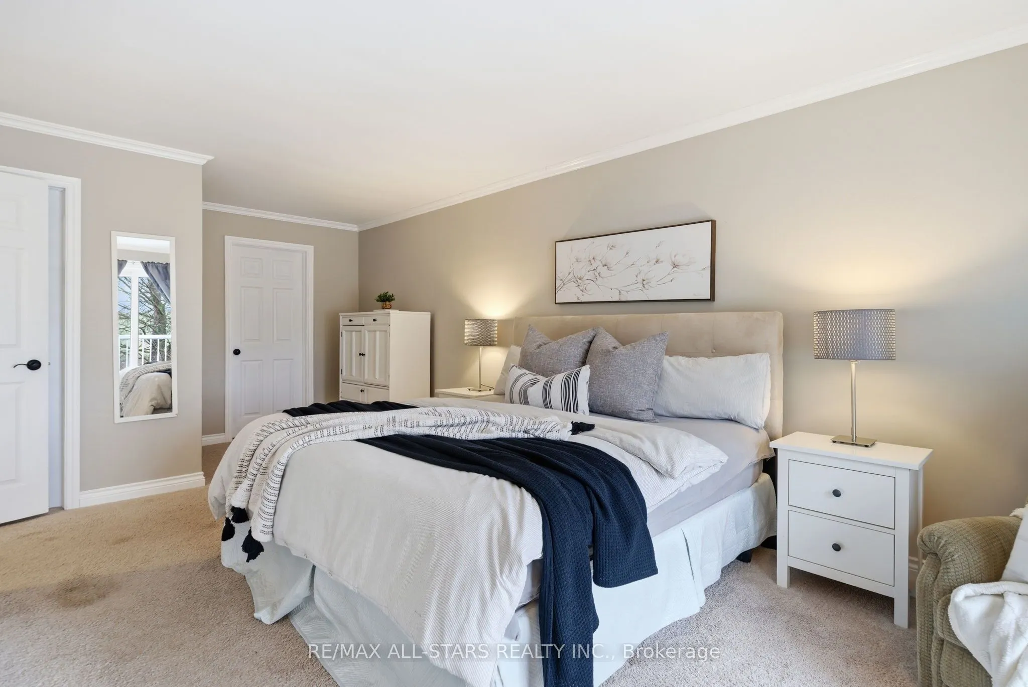 2407 Ashbridge Road