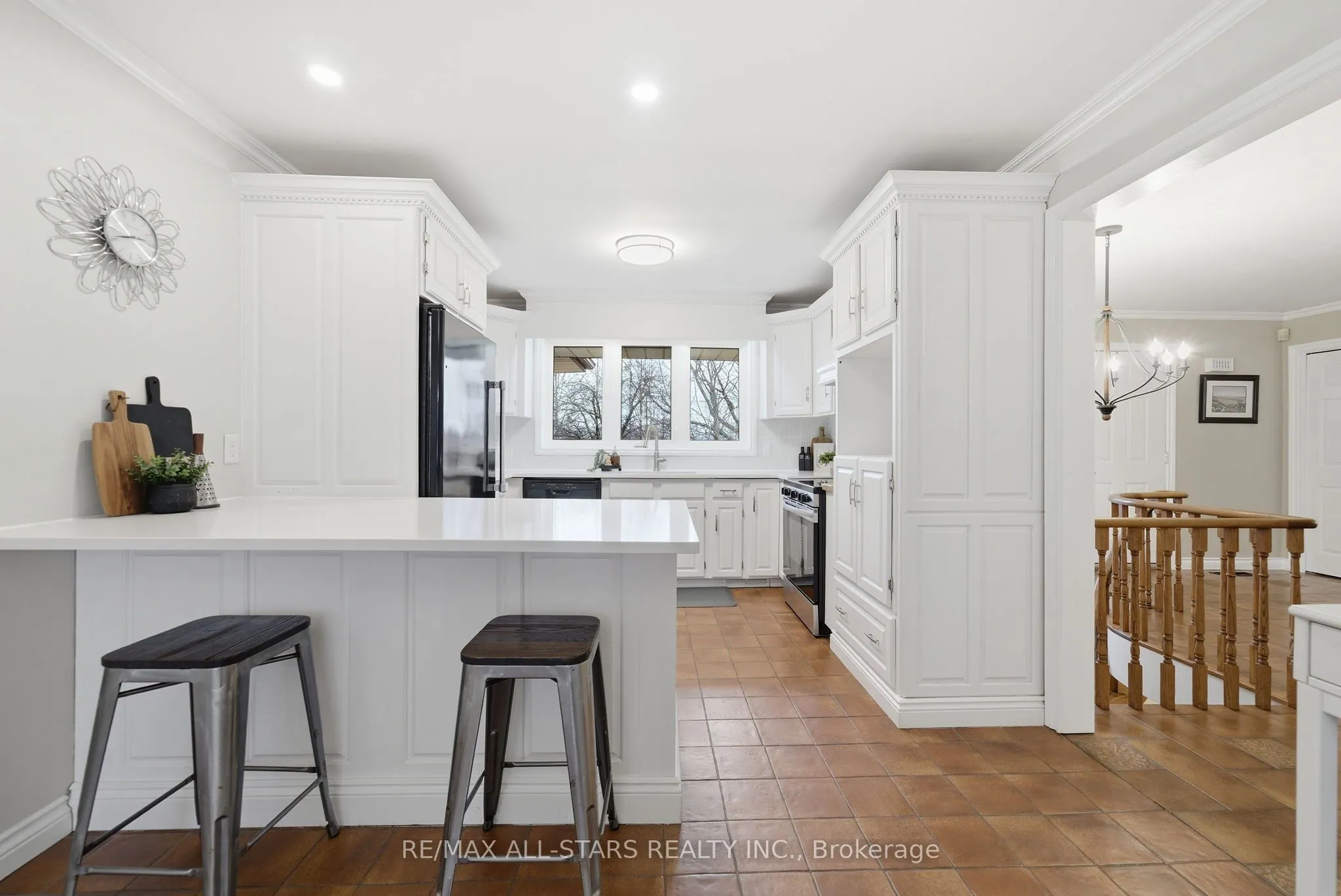 2407 Ashbridge Road