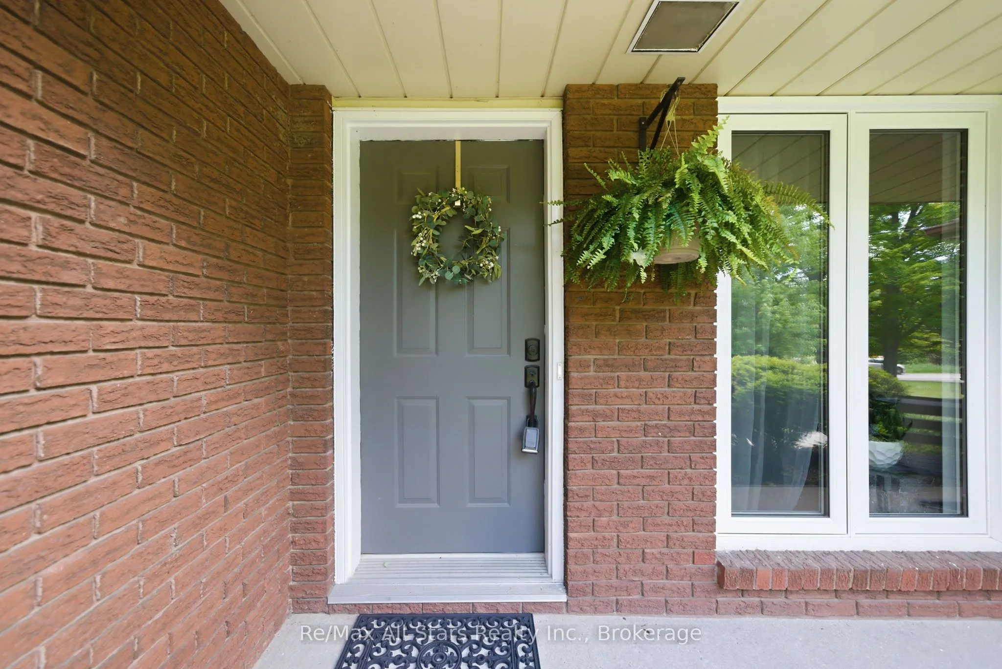 2407 Ashbridge Road