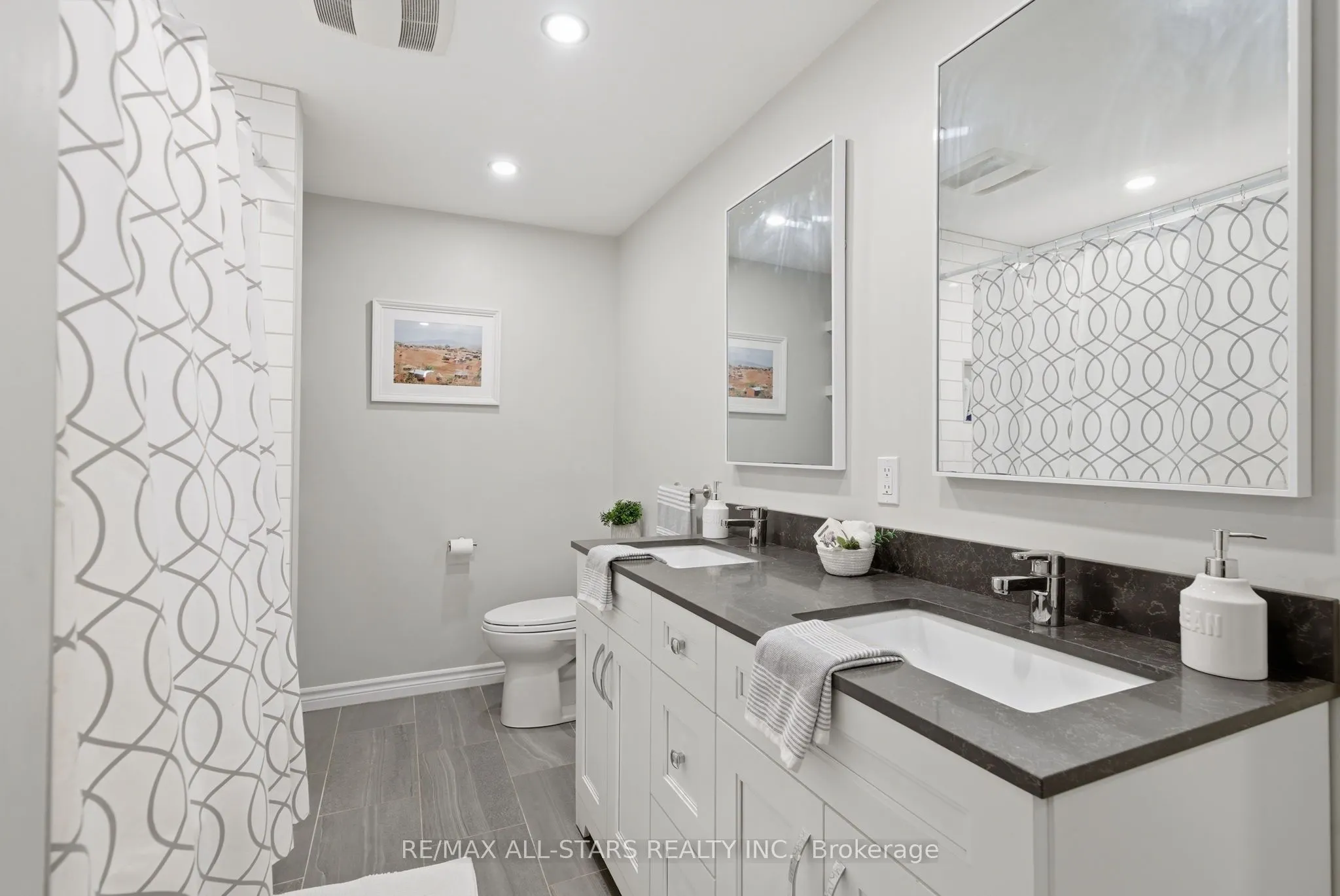 2407 Ashbridge Road