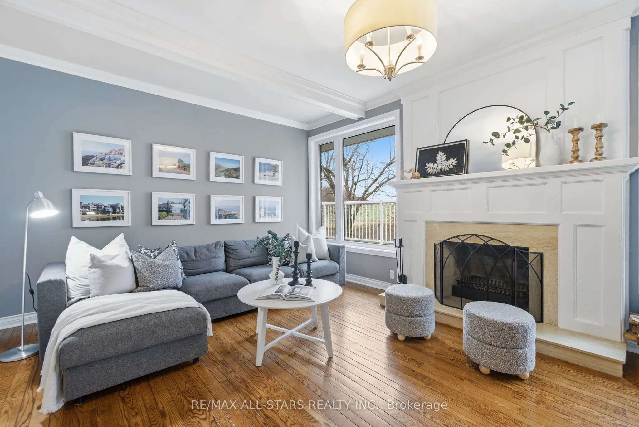 2407 Ashbridge Road