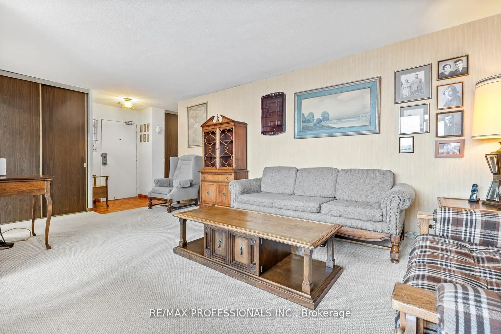 180 Markham Road #1704