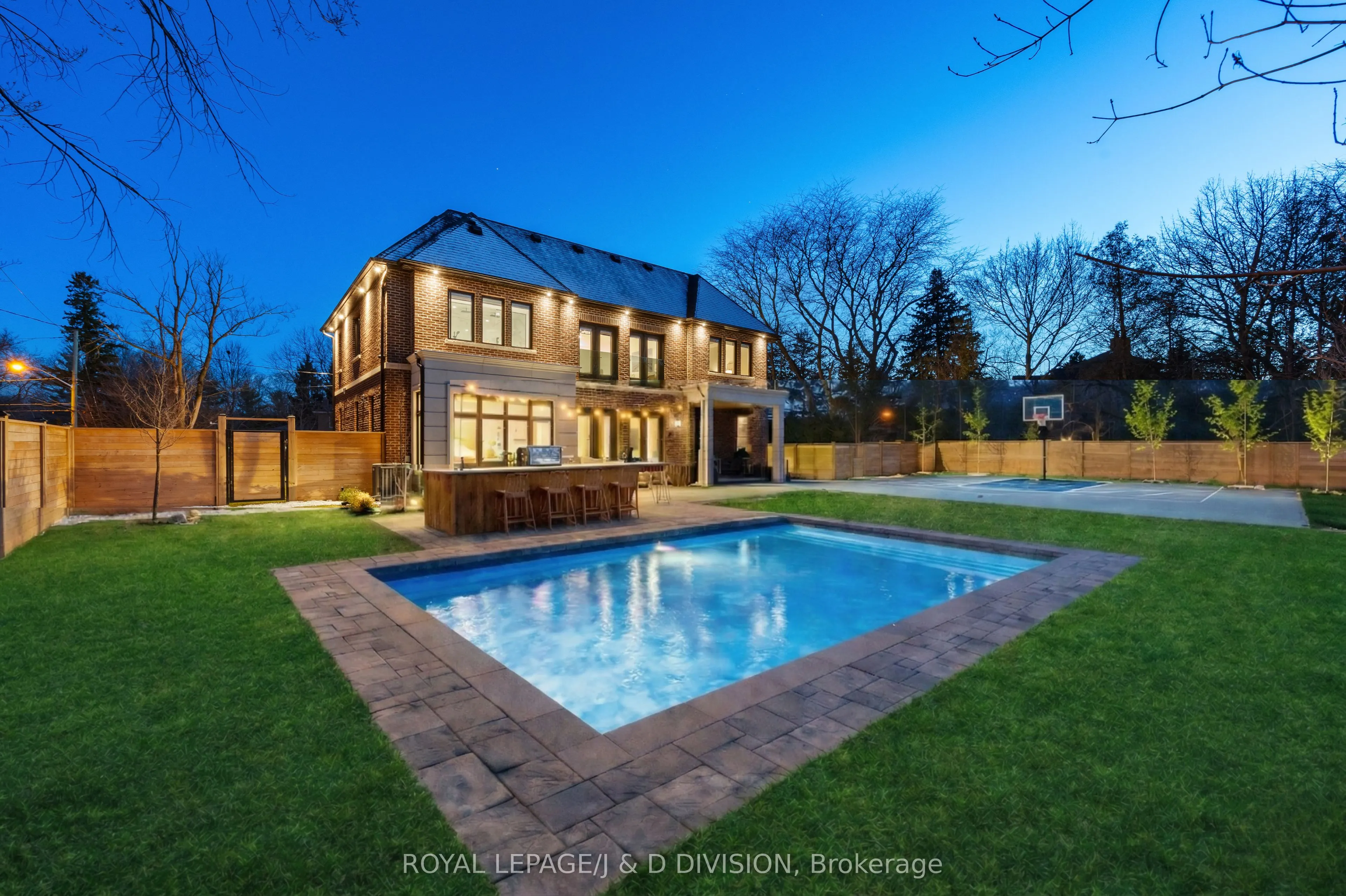 4 Pine Ridge Drive