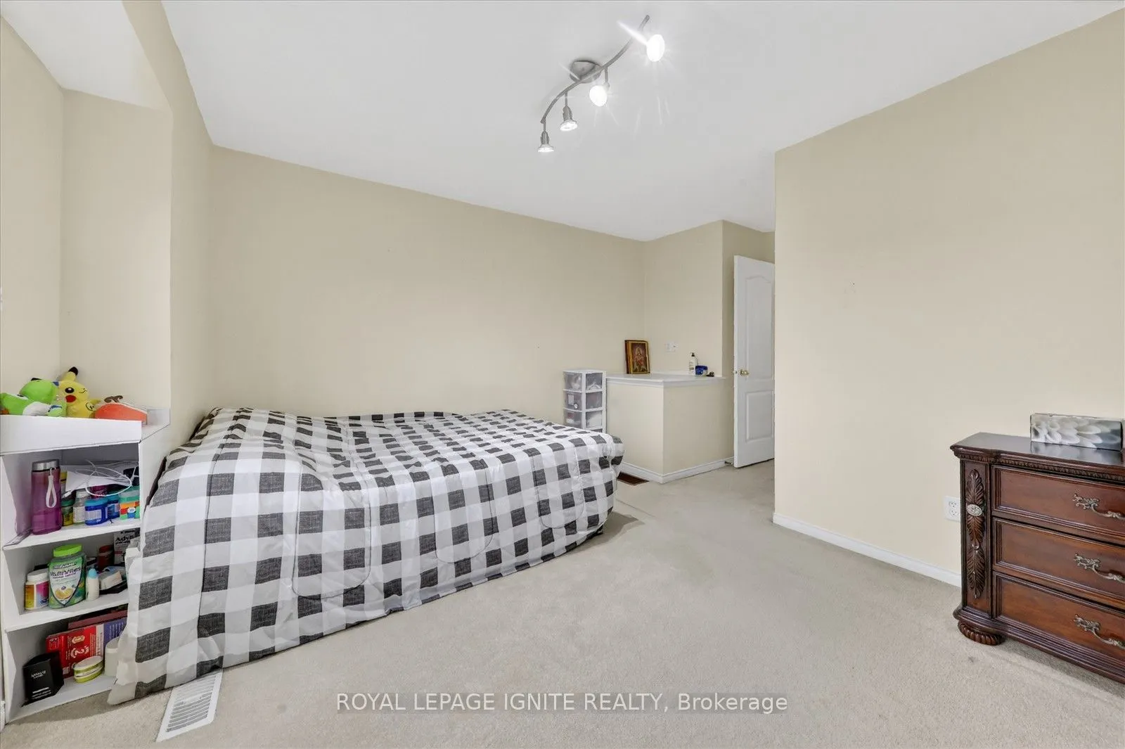 72 Oakins Lane #36
