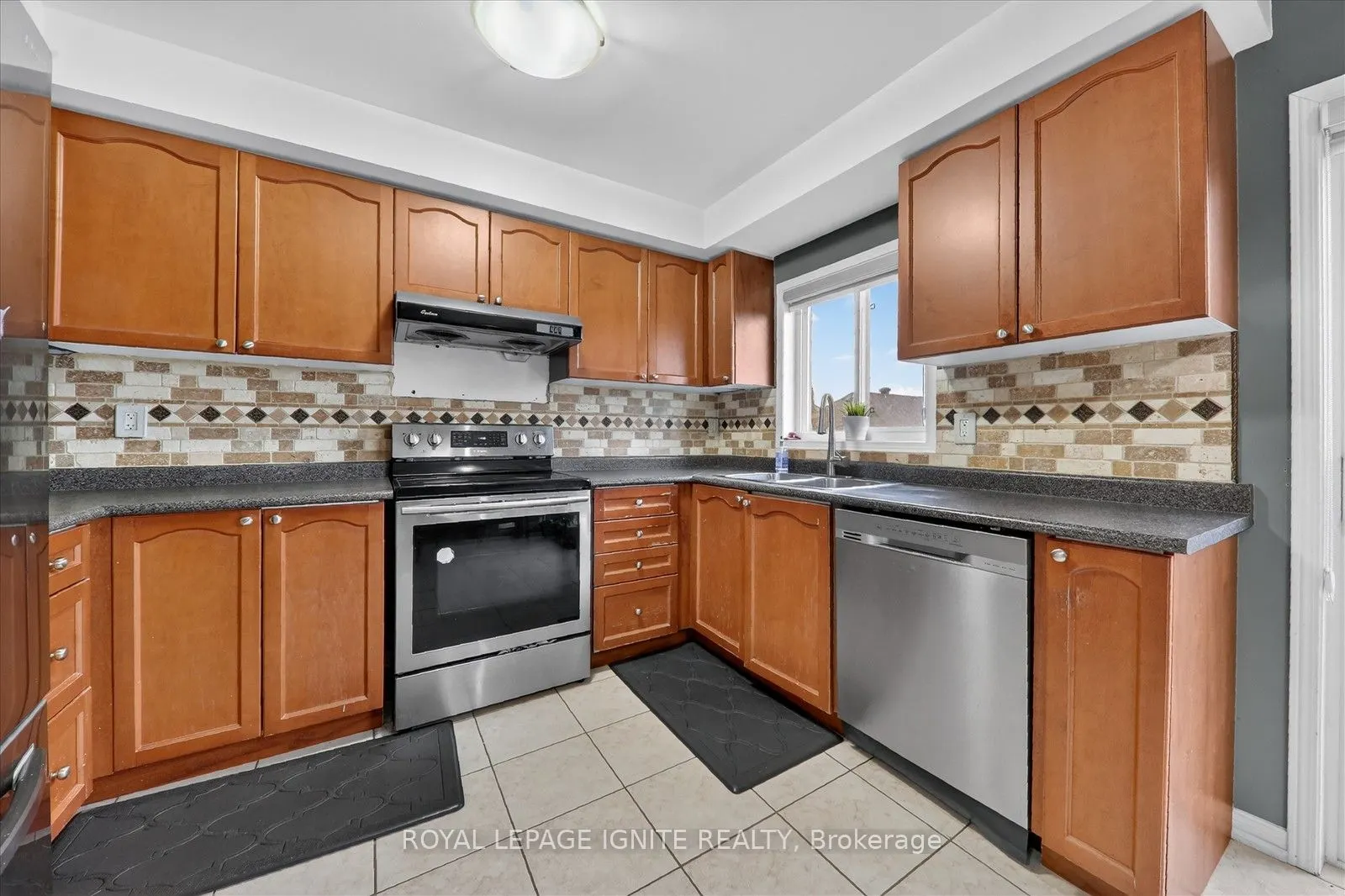 72 Oakins Lane #36