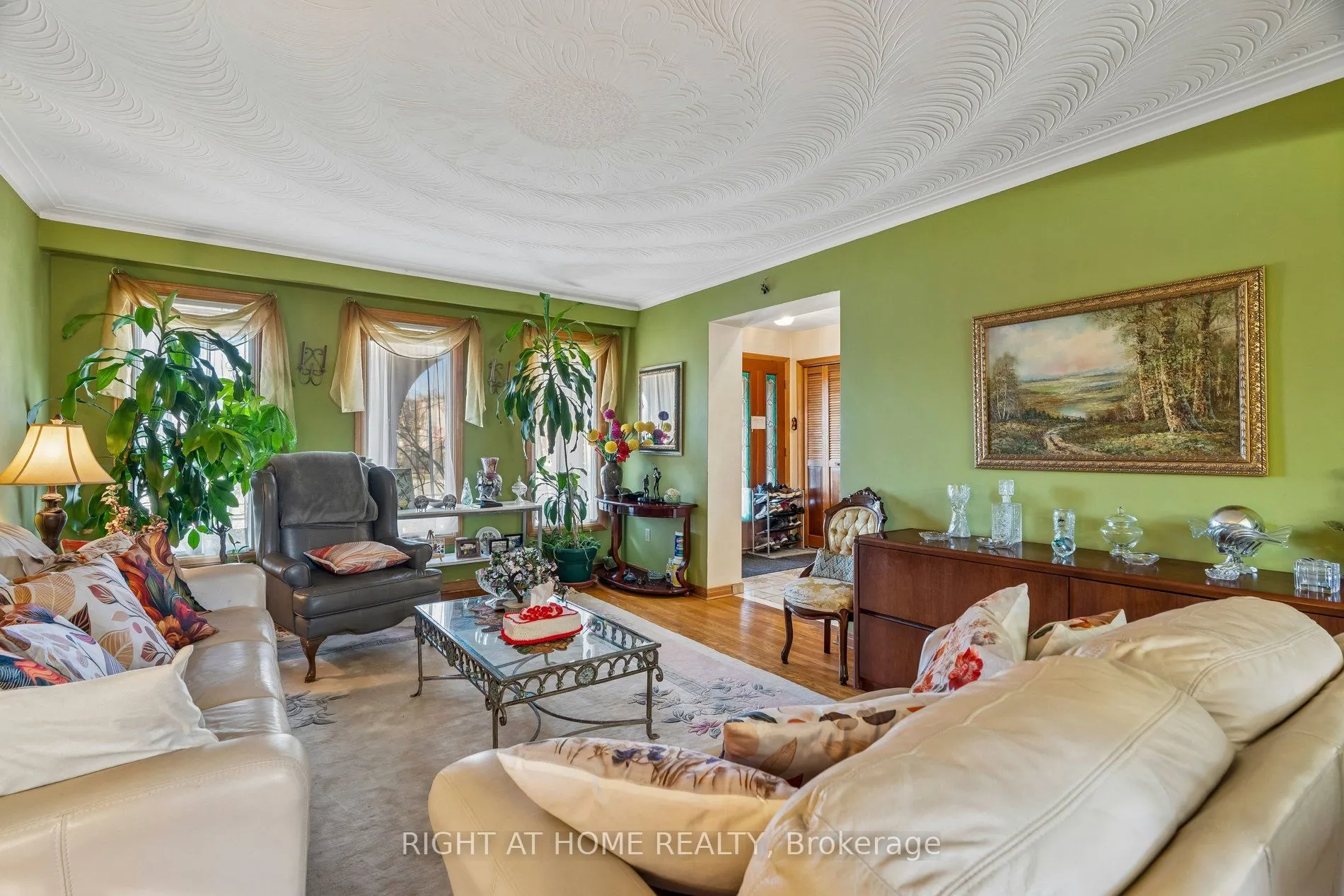 16 Ascolda Boulevard