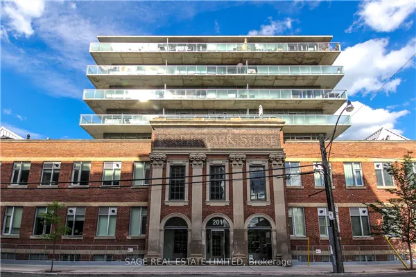 201 Carlaw Avenue #411