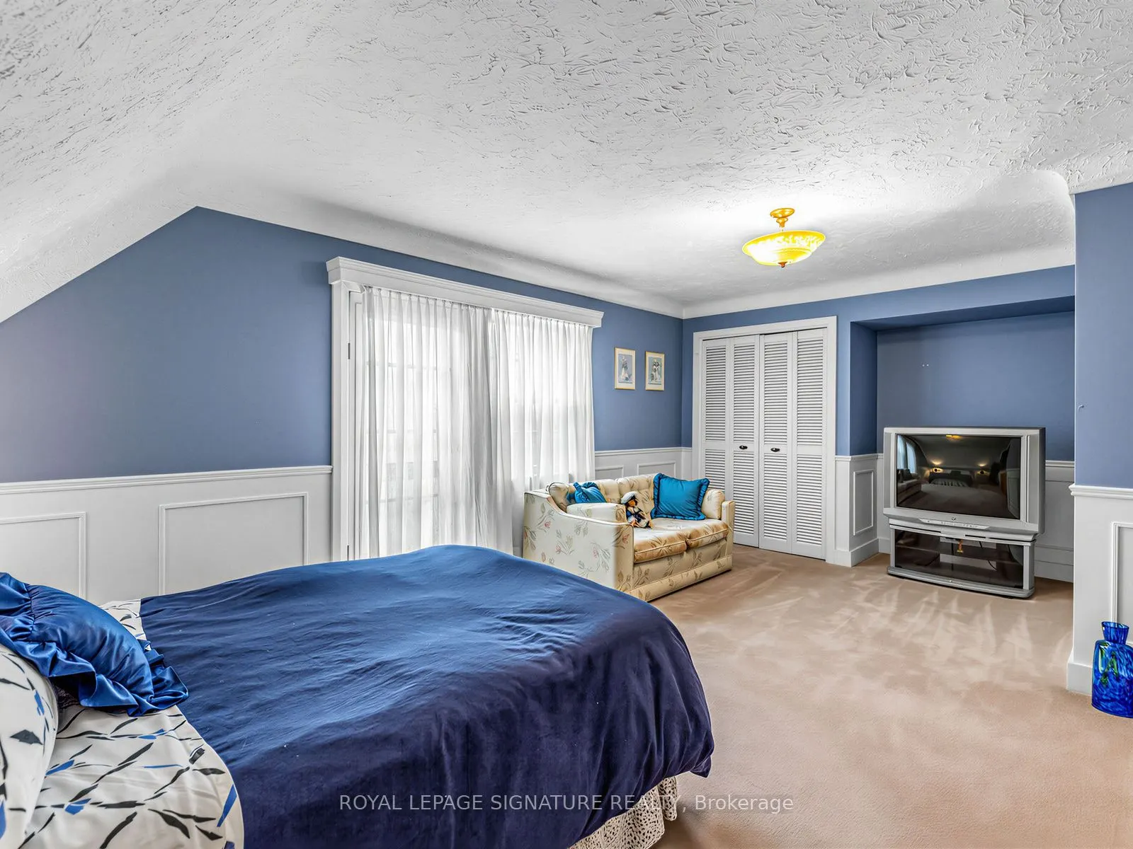 1421 Military Trail