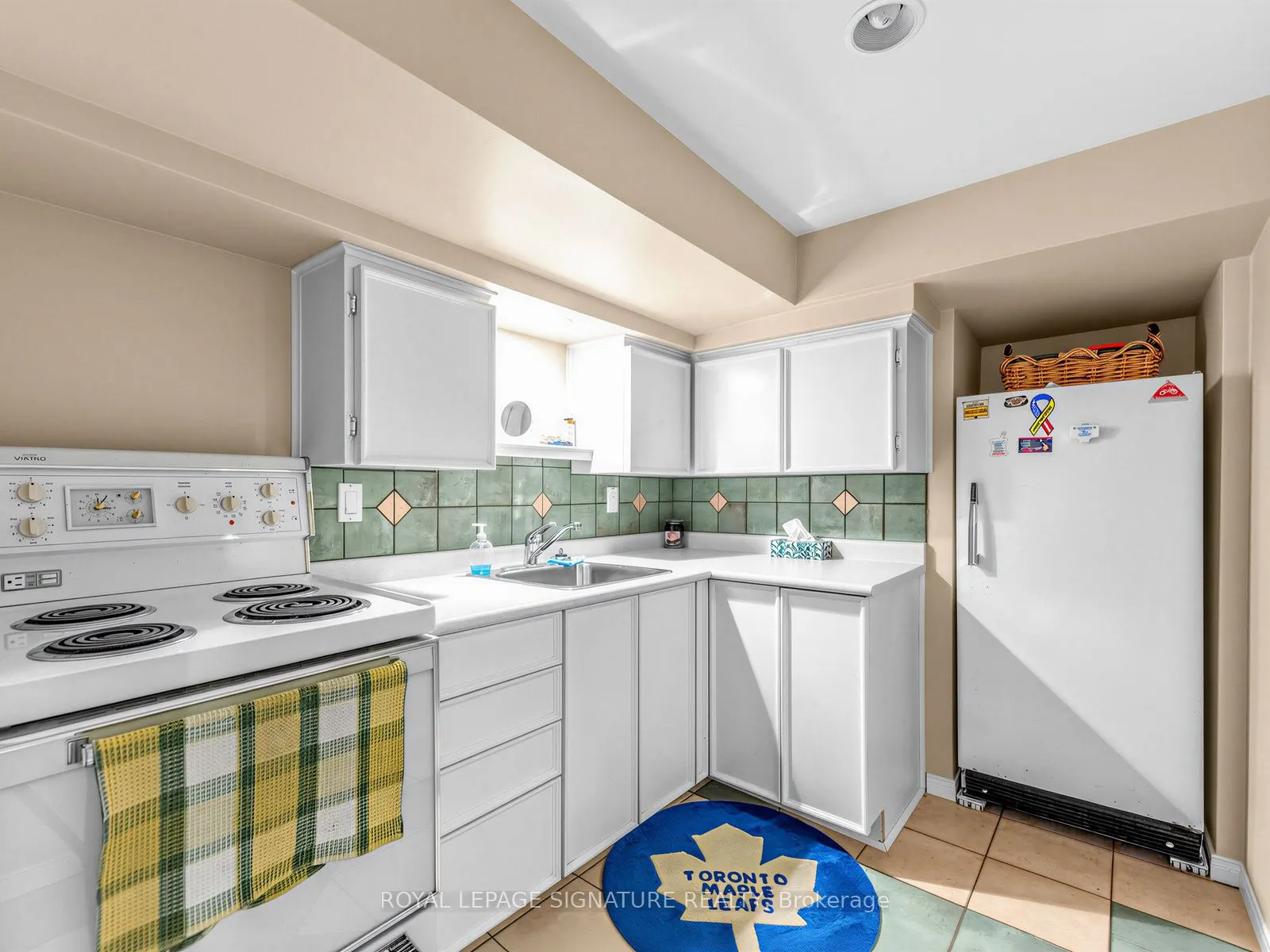 1421 Military Trail