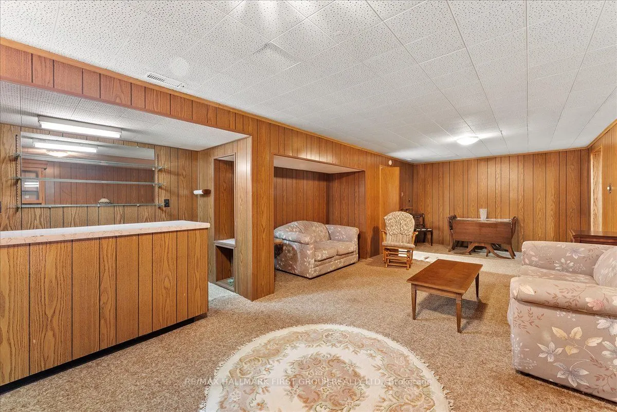32 Linton Avenue